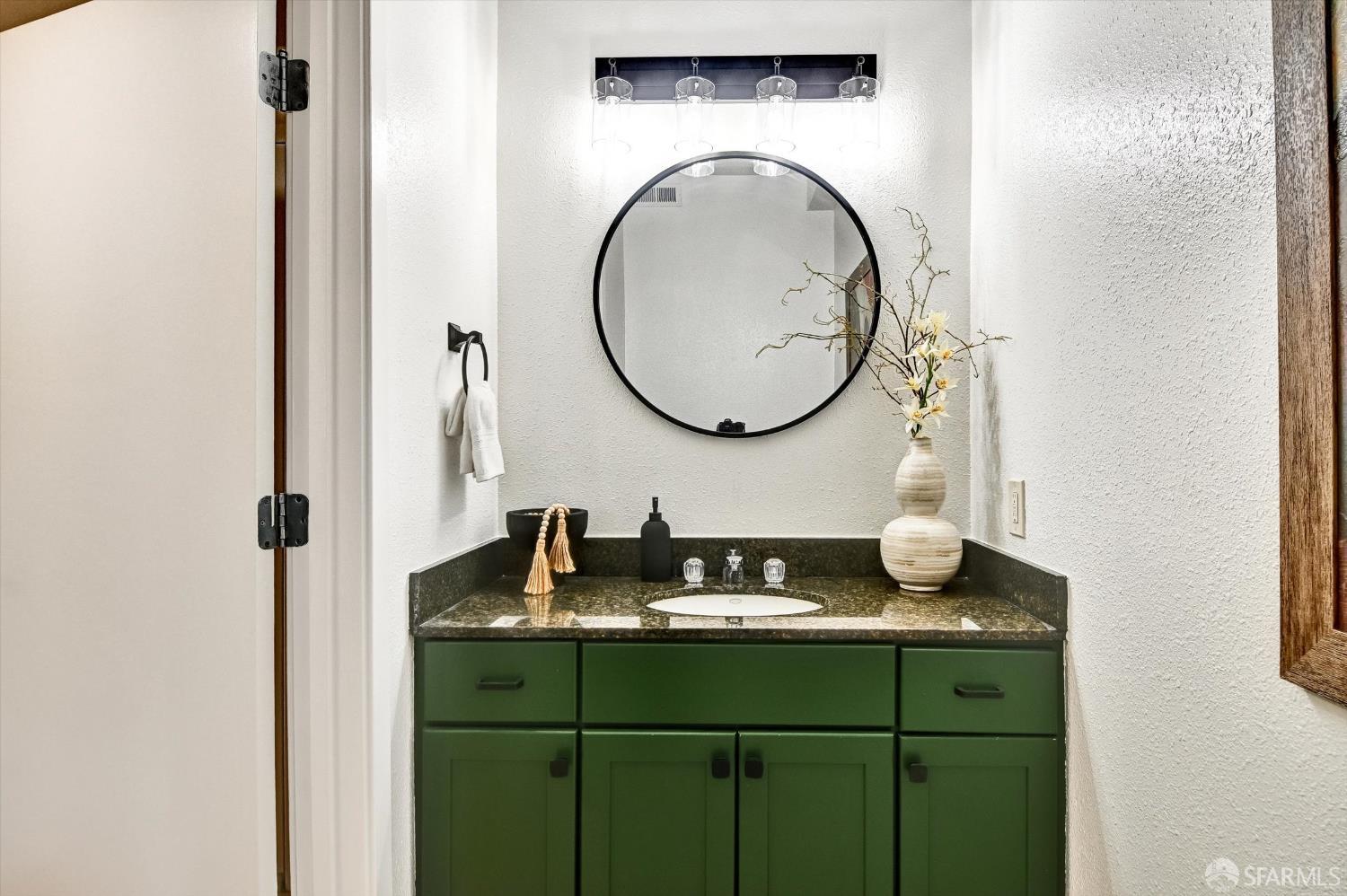 Detail Gallery Image 19 of 36 For 425 28th St #202A,  Oakland,  CA 94609 - 1 Beds | 1/1 Baths