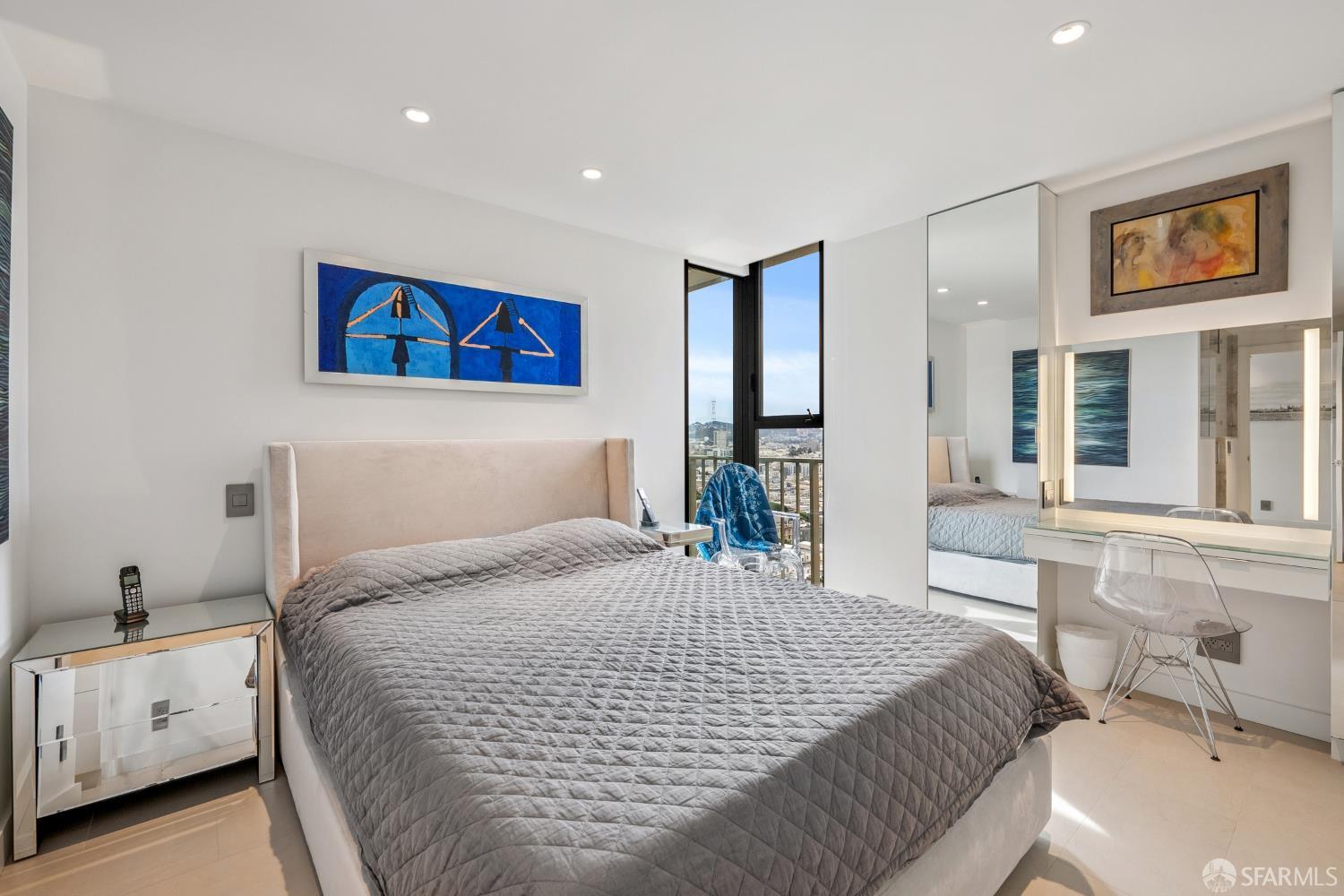 Detail Gallery Image 32 of 42 For 999 Green St #1702,  San Francisco,  CA 94133 - 3 Beds | 3 Baths