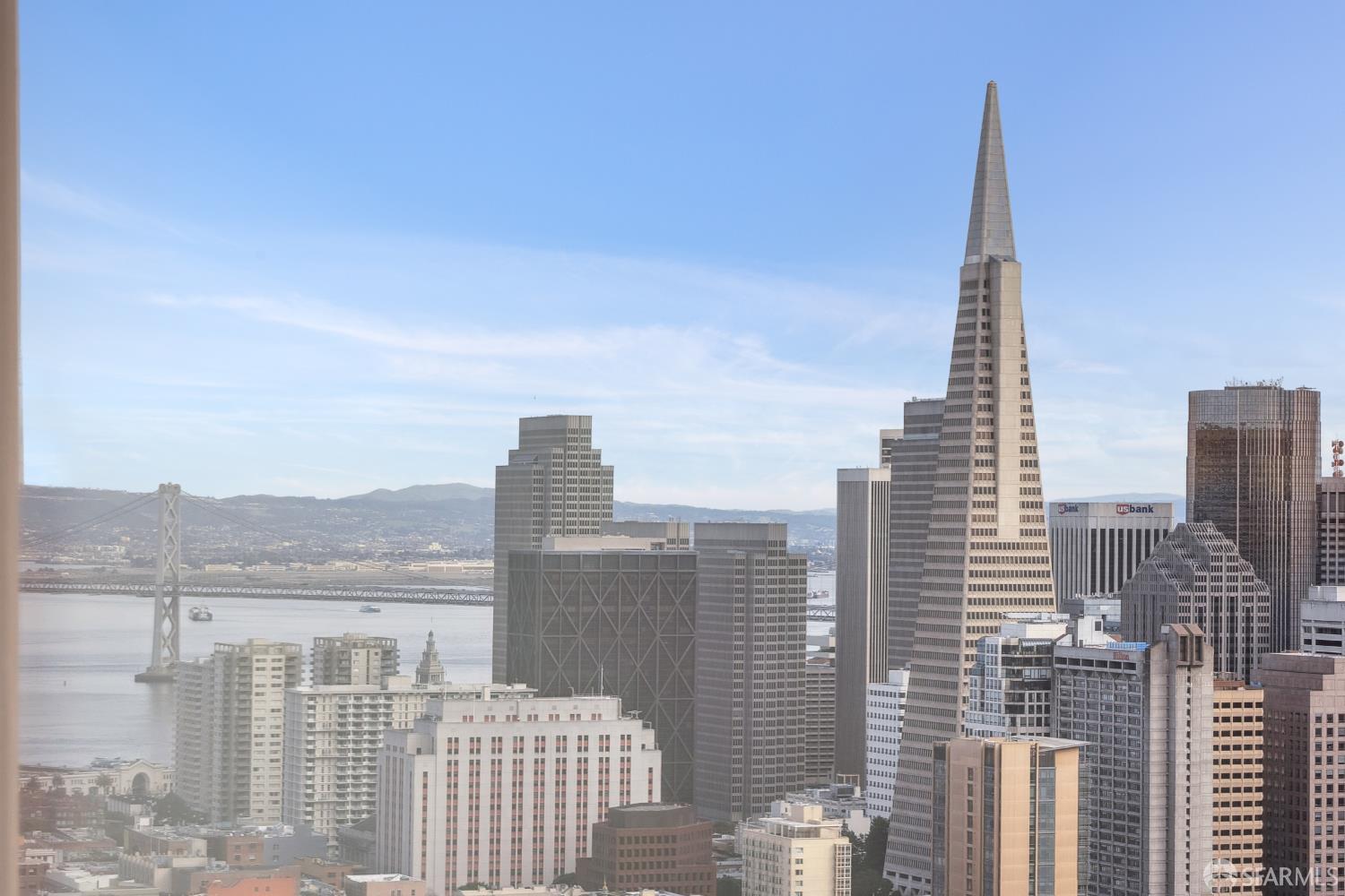 Detail Gallery Image 3 of 42 For 999 Green St #1702,  San Francisco,  CA 94133 - 3 Beds | 3 Baths