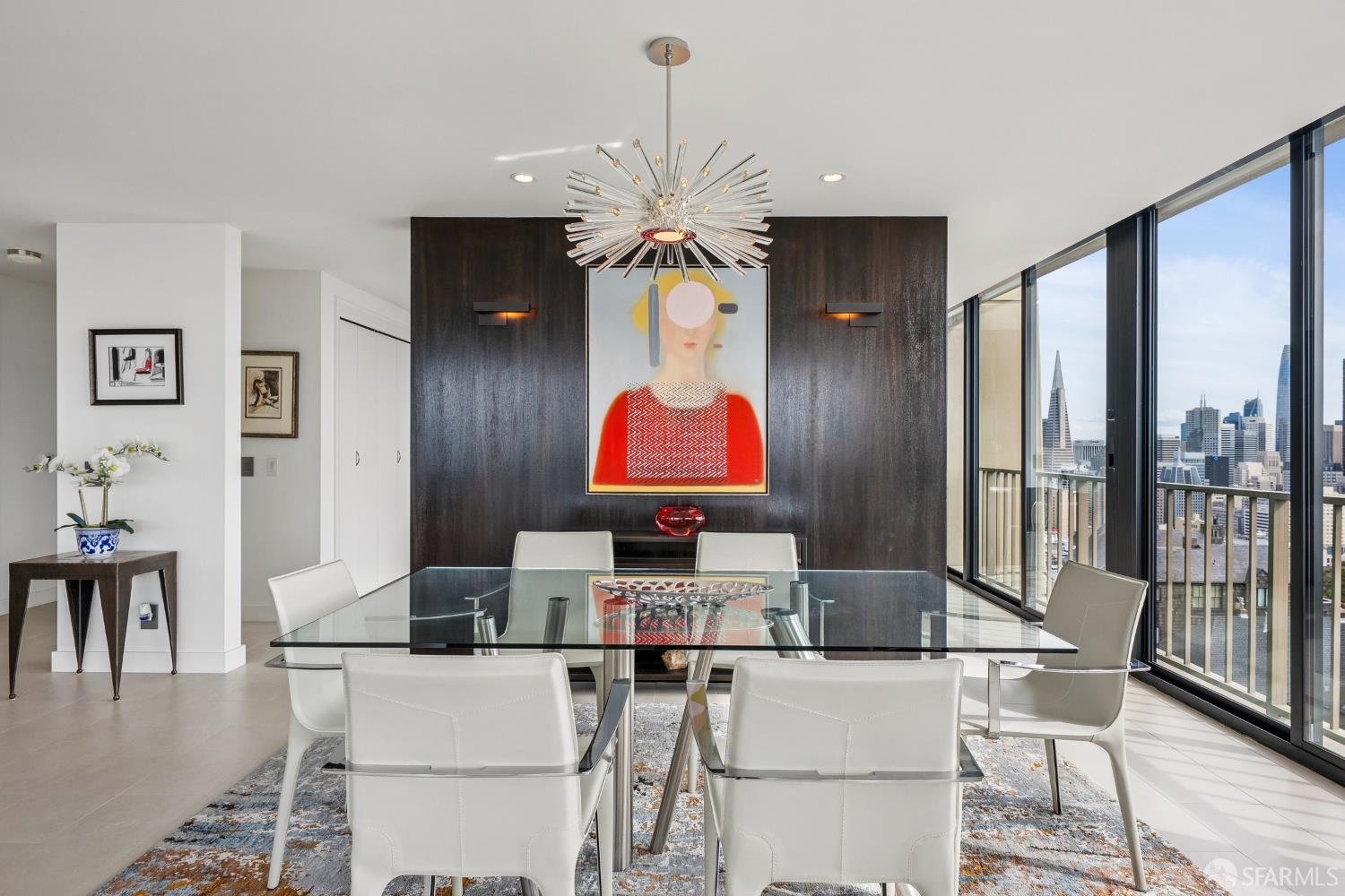 Detail Gallery Image 6 of 42 For 999 Green St #1702,  San Francisco,  CA 94133 - 3 Beds | 3 Baths