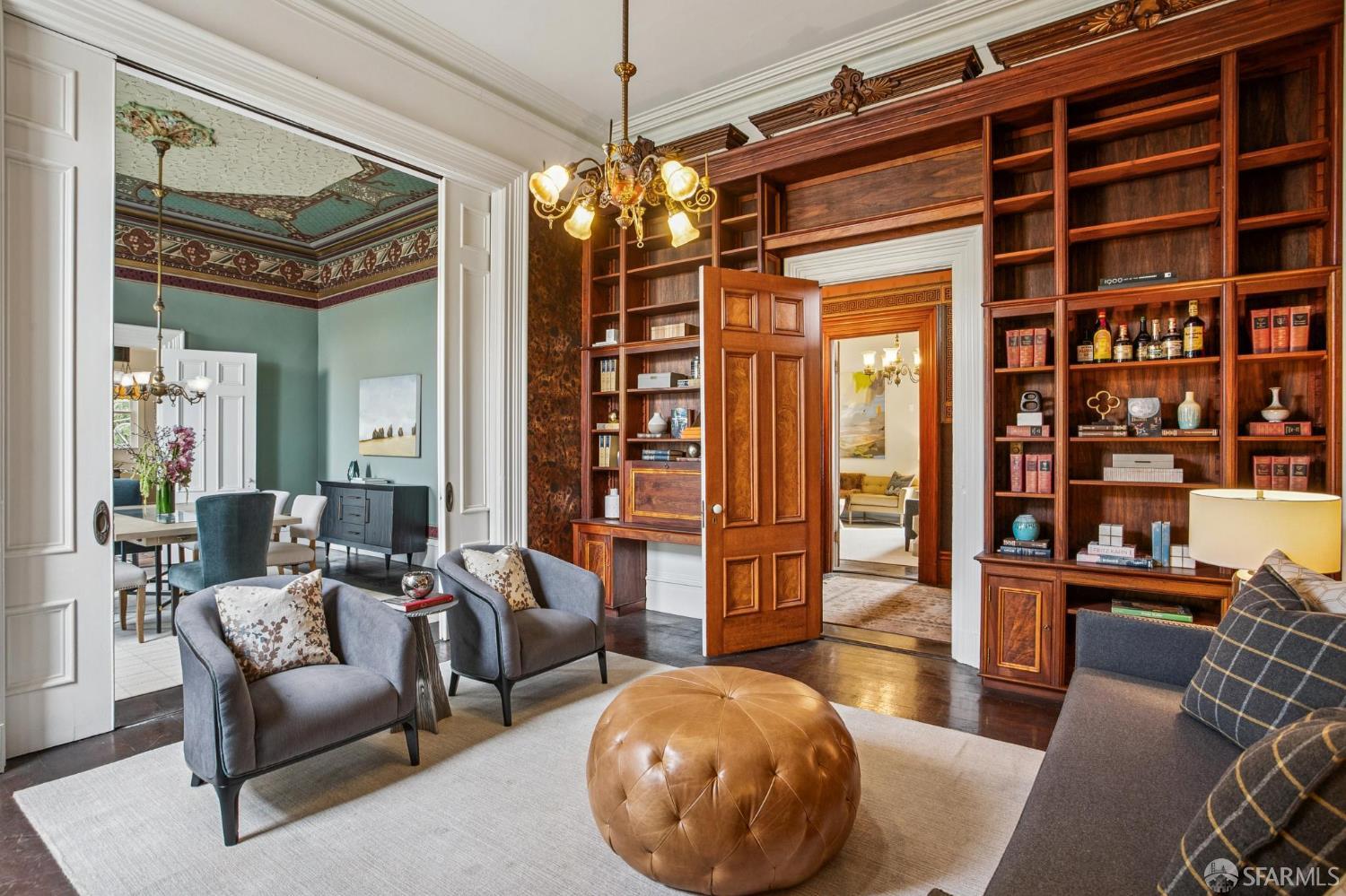 Detail Gallery Image 12 of 68 For 1556 Revere Ave, San Francisco,  CA 94124 - 5 Beds | 3 Baths