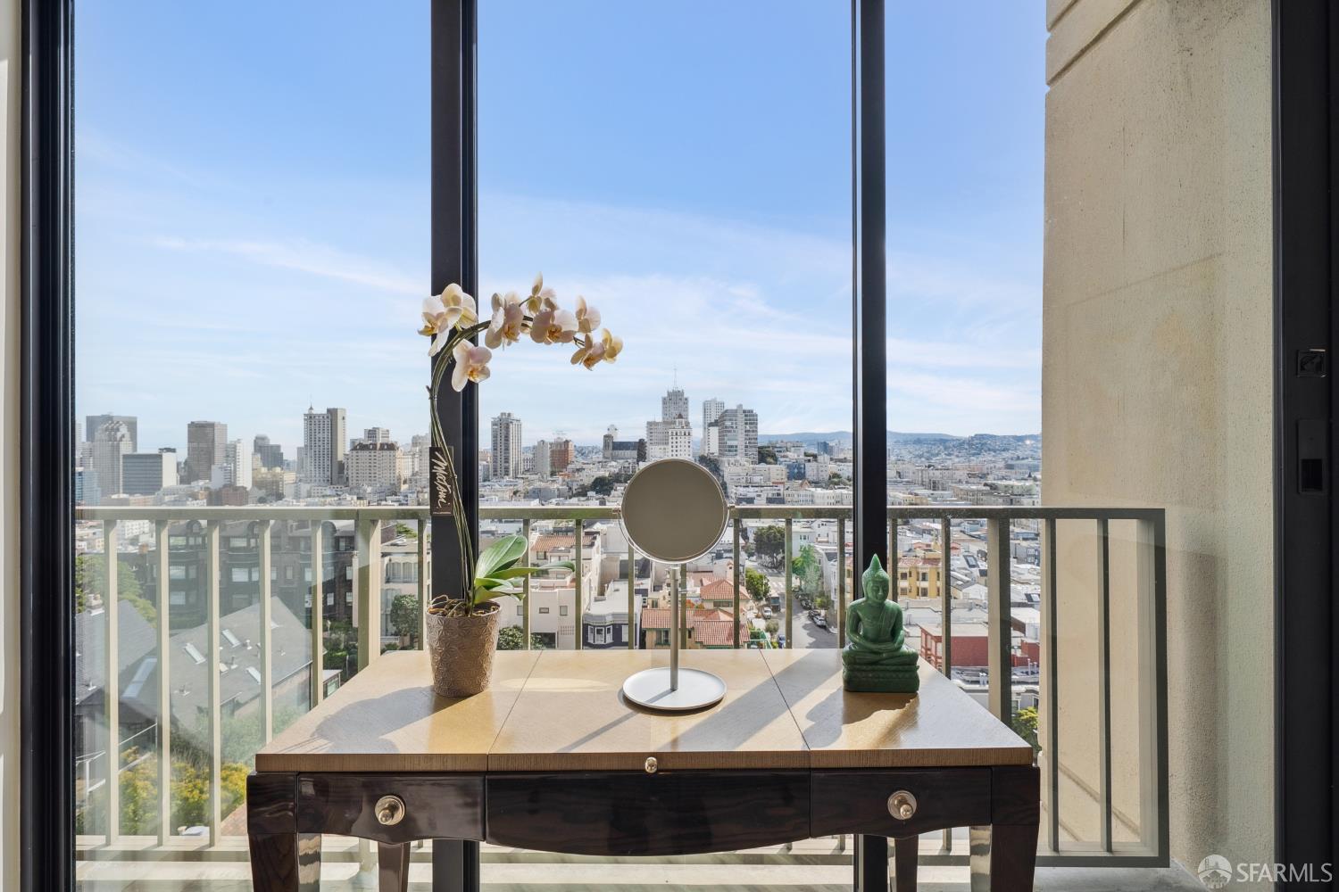 Detail Gallery Image 27 of 42 For 999 Green St #1702,  San Francisco,  CA 94133 - 3 Beds | 3 Baths