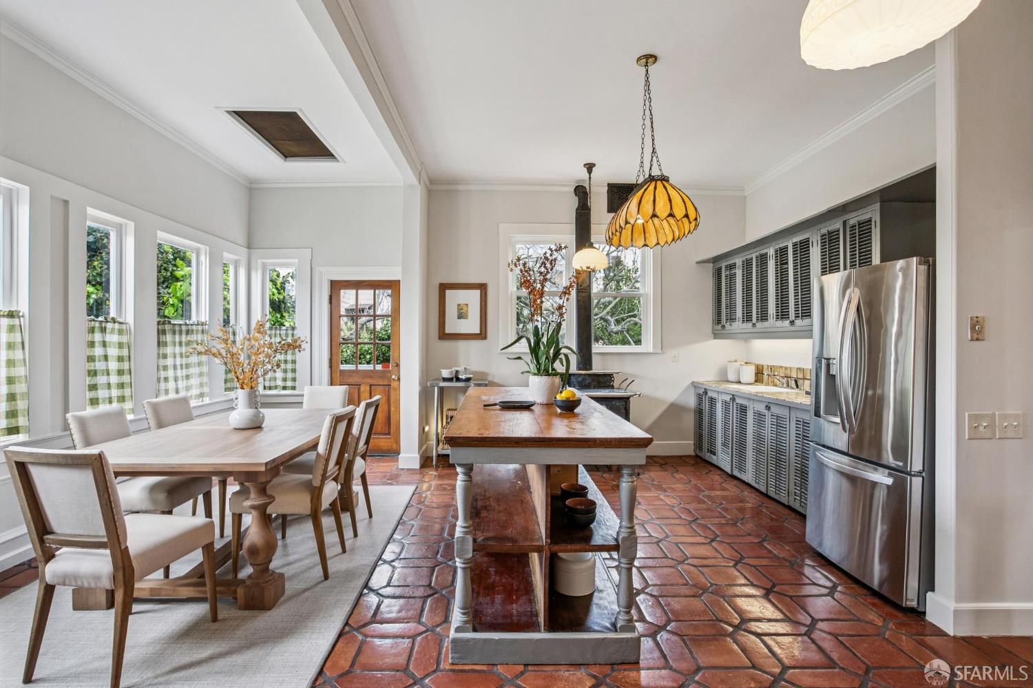 Detail Gallery Image 21 of 68 For 1556 Revere Ave, San Francisco,  CA 94124 - 5 Beds | 3 Baths