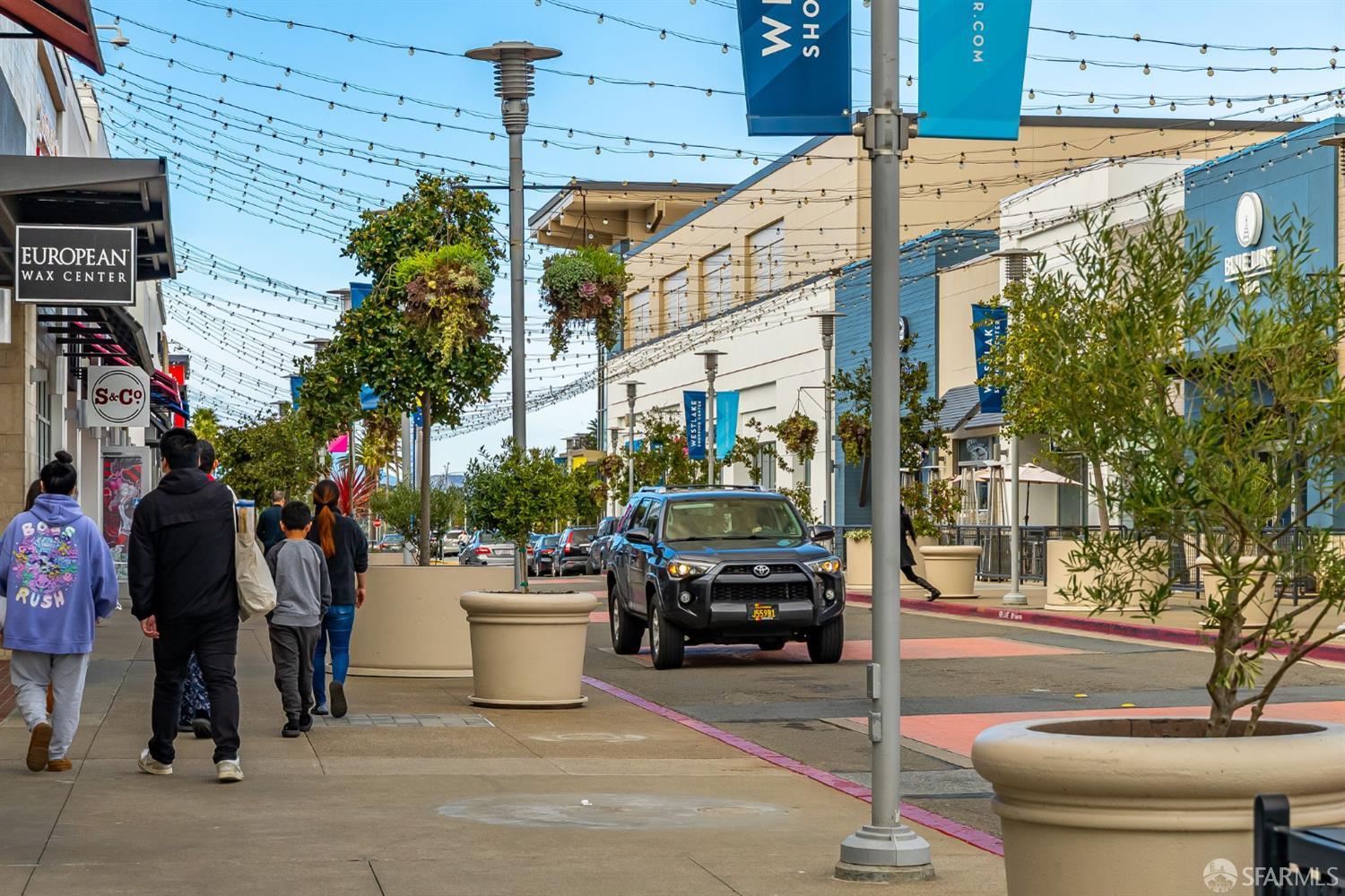 Detail Gallery Image 33 of 40 For 98 Lake Forest Dr, Daly City,  CA 94015 - 3 Beds | 2 Baths