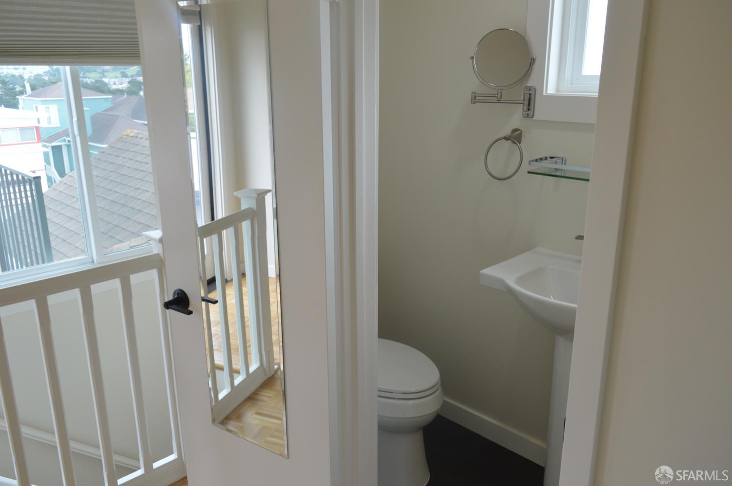 Detail Gallery Image 24 of 41 For 87 Lakemont Dr, Daly City,  CA 94015 - 3 Beds | 2 Baths