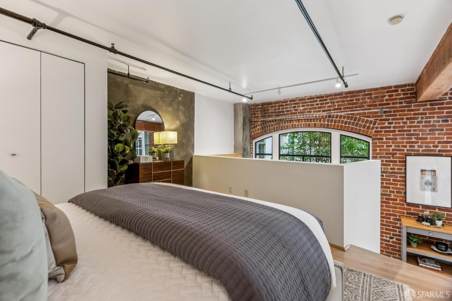 Photo #20: 425022753 Listing: Photo #20