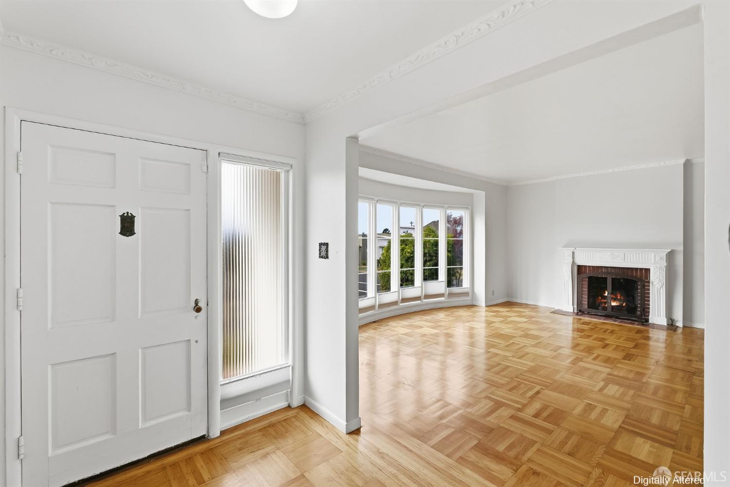 Detail Gallery Image 3 of 40 For 98 Lake Forest Dr, Daly City,  CA 94015 - 3 Beds | 2 Baths