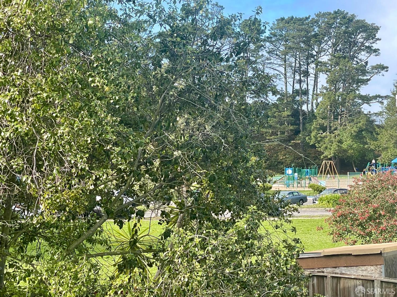 Detail Gallery Image 55 of 55 For 635 Parkview Cir, Pacifica,  CA 94044 - 4 Beds | 2 Baths