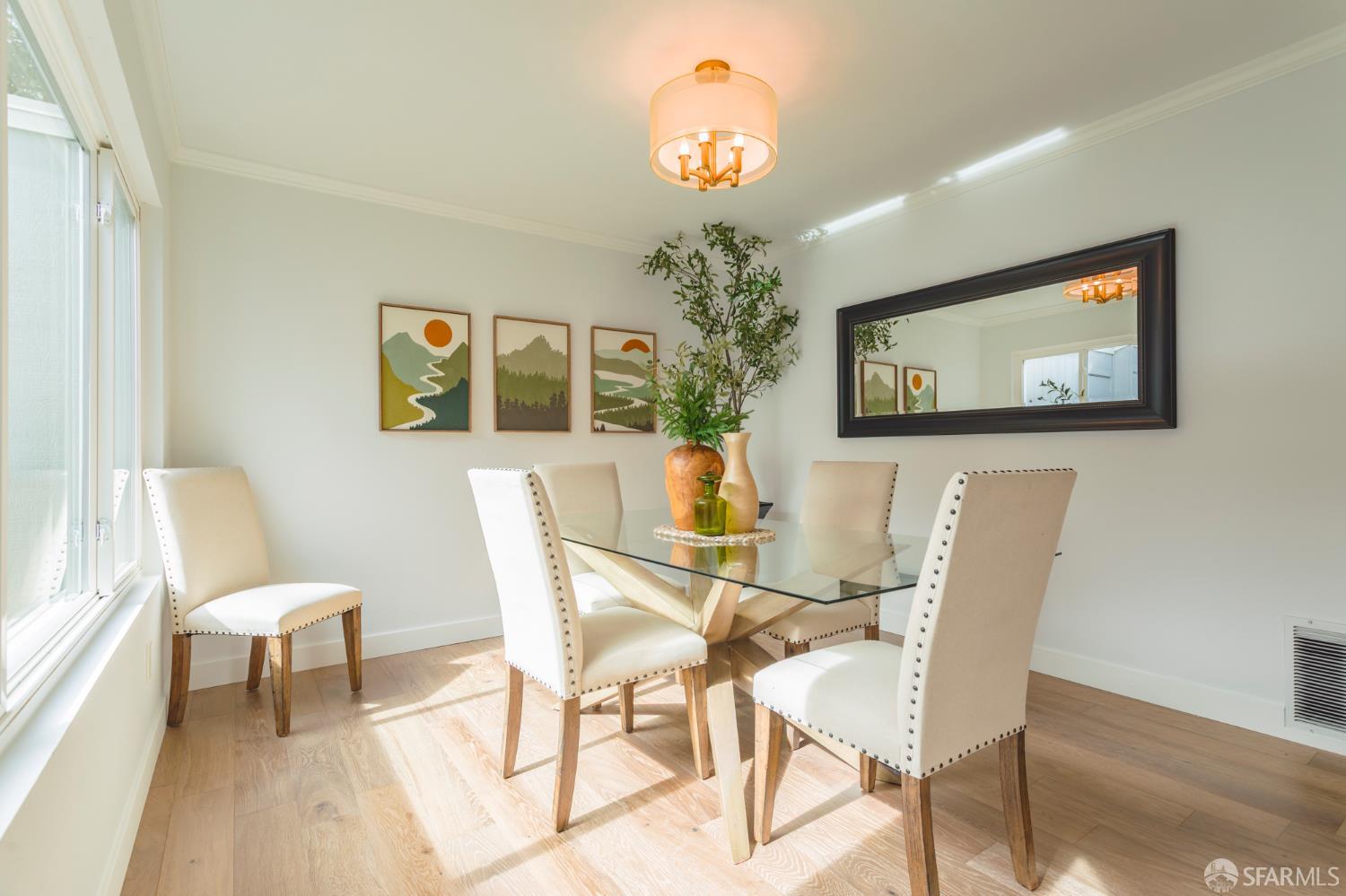 Detail Gallery Image 7 of 31 For 267 Ennismore Ct, Alameda,  CA 94502 - 3 Beds | 2 Baths