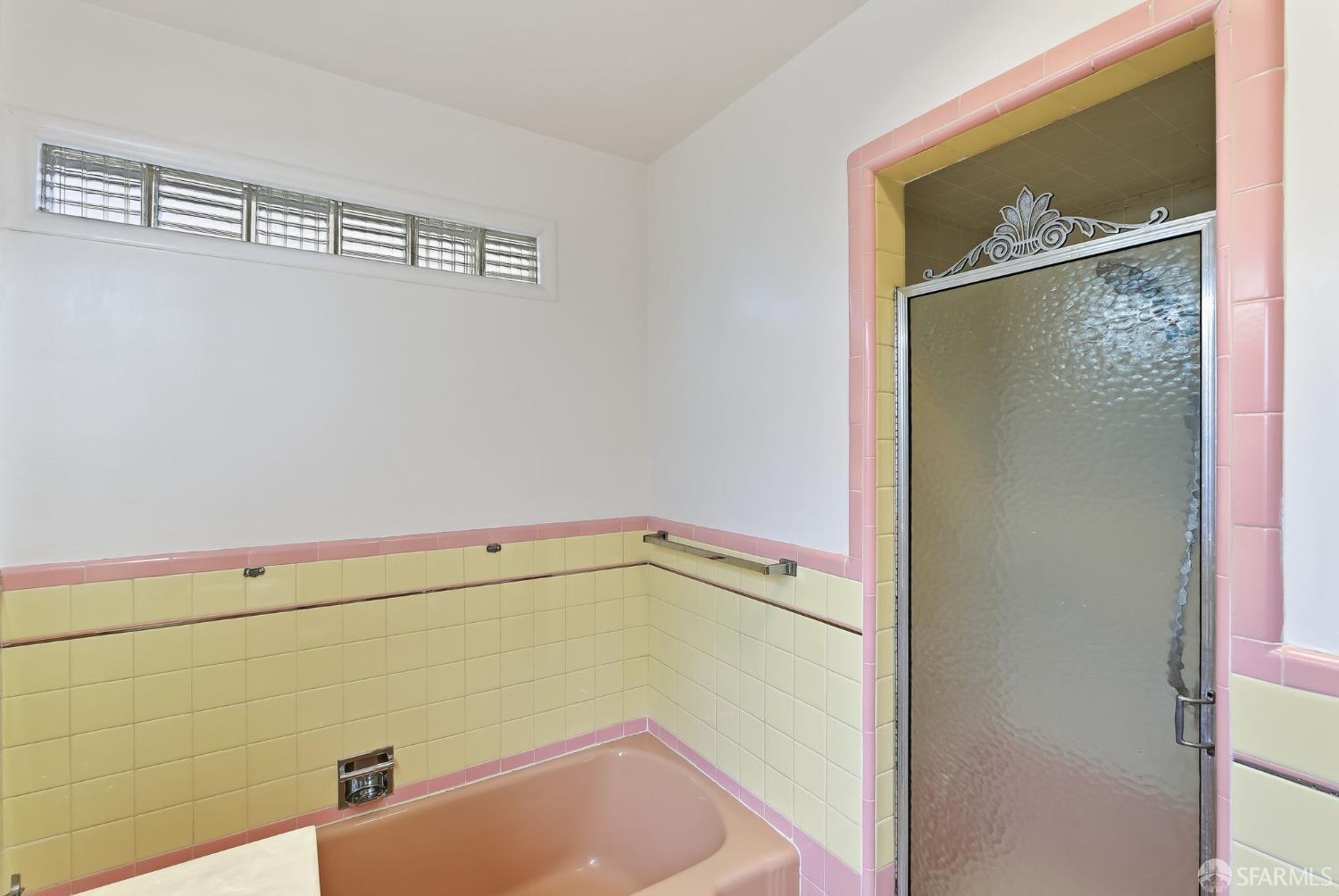 Detail Gallery Image 19 of 40 For 98 Lake Forest Dr, Daly City,  CA 94015 - 3 Beds | 2 Baths