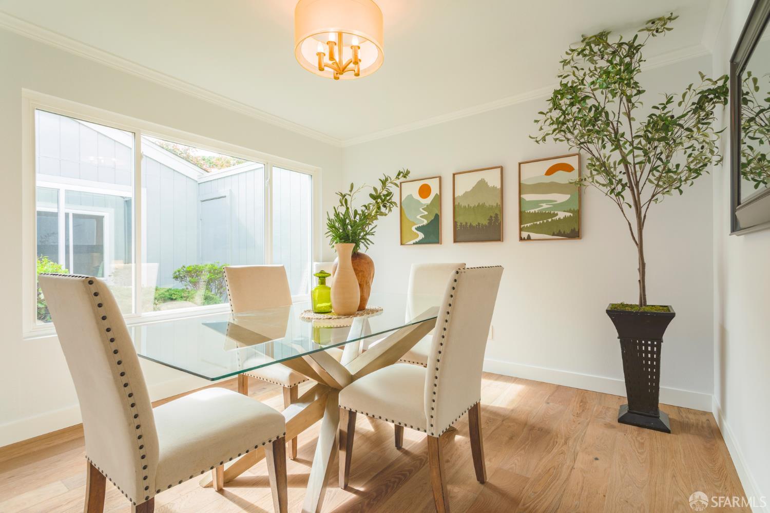 Detail Gallery Image 6 of 31 For 267 Ennismore Ct, Alameda,  CA 94502 - 3 Beds | 2 Baths