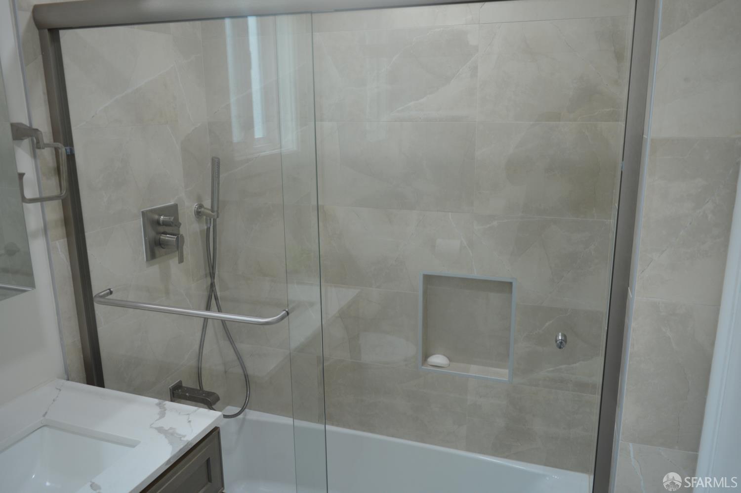 Detail Gallery Image 16 of 41 For 87 Lakemont Dr, Daly City,  CA 94015 - 3 Beds | 2 Baths