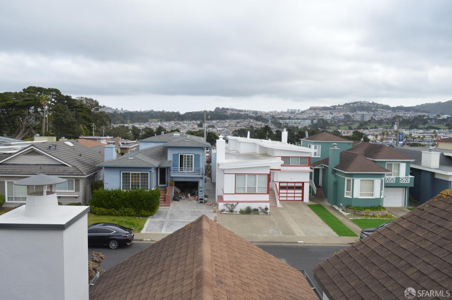 Detail Gallery Image 29 of 41 For 87 Lakemont Dr, Daly City,  CA 94015 - 3 Beds | 2 Baths