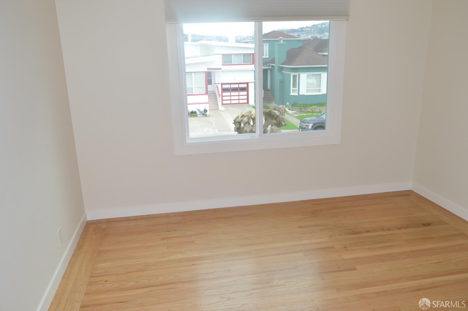 Detail Gallery Image 14 of 41 For 87 Lakemont Dr, Daly City,  CA 94015 - 3 Beds | 2 Baths