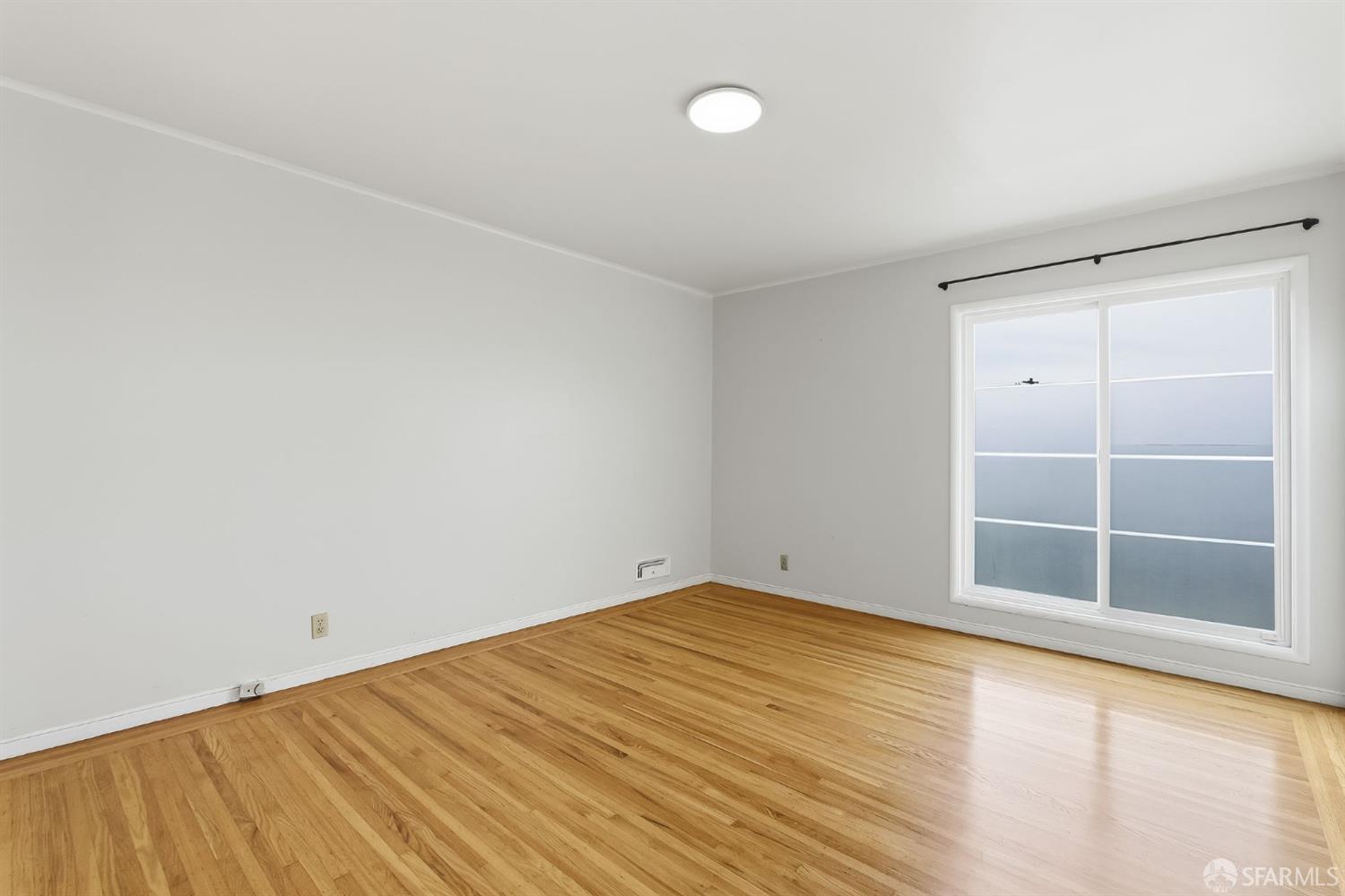 Detail Gallery Image 10 of 40 For 98 Lake Forest Dr, Daly City,  CA 94015 - 3 Beds | 2 Baths