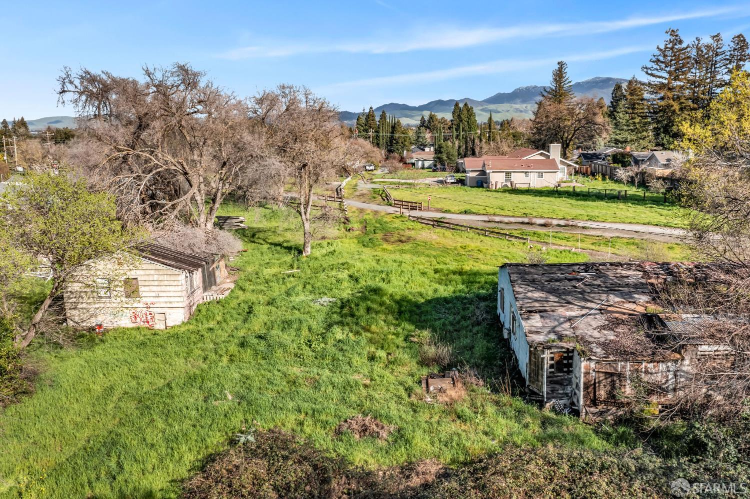Detail Gallery Image 5 of 10 For 2641 Larkey Ln, Walnut Creek,  CA 94597 - – Beds | – Baths