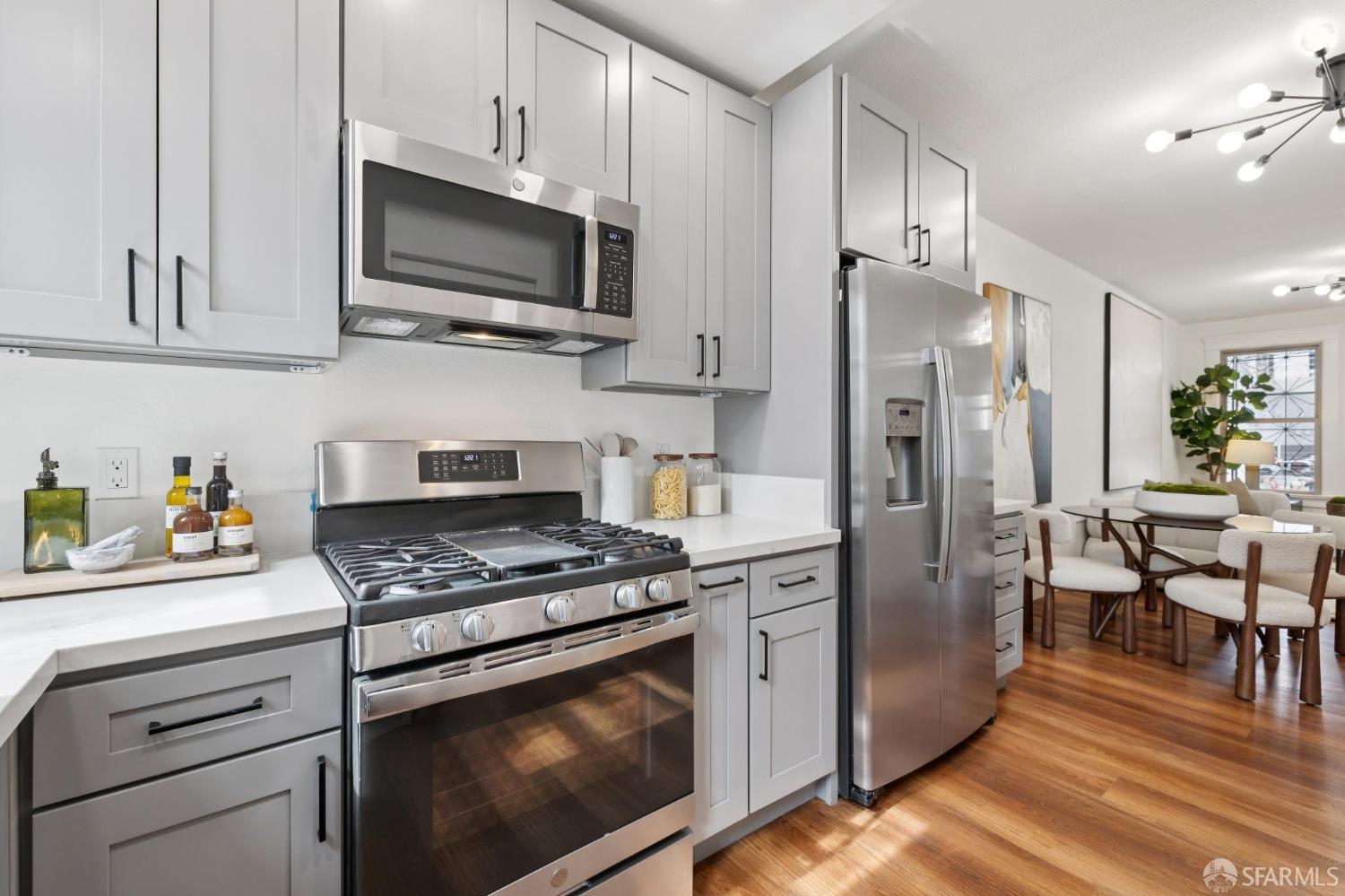 Detail Gallery Image 12 of 83 For 3369 Cesar Chavez St, San Francisco,  CA 94110 - 4 Beds | 4 Baths