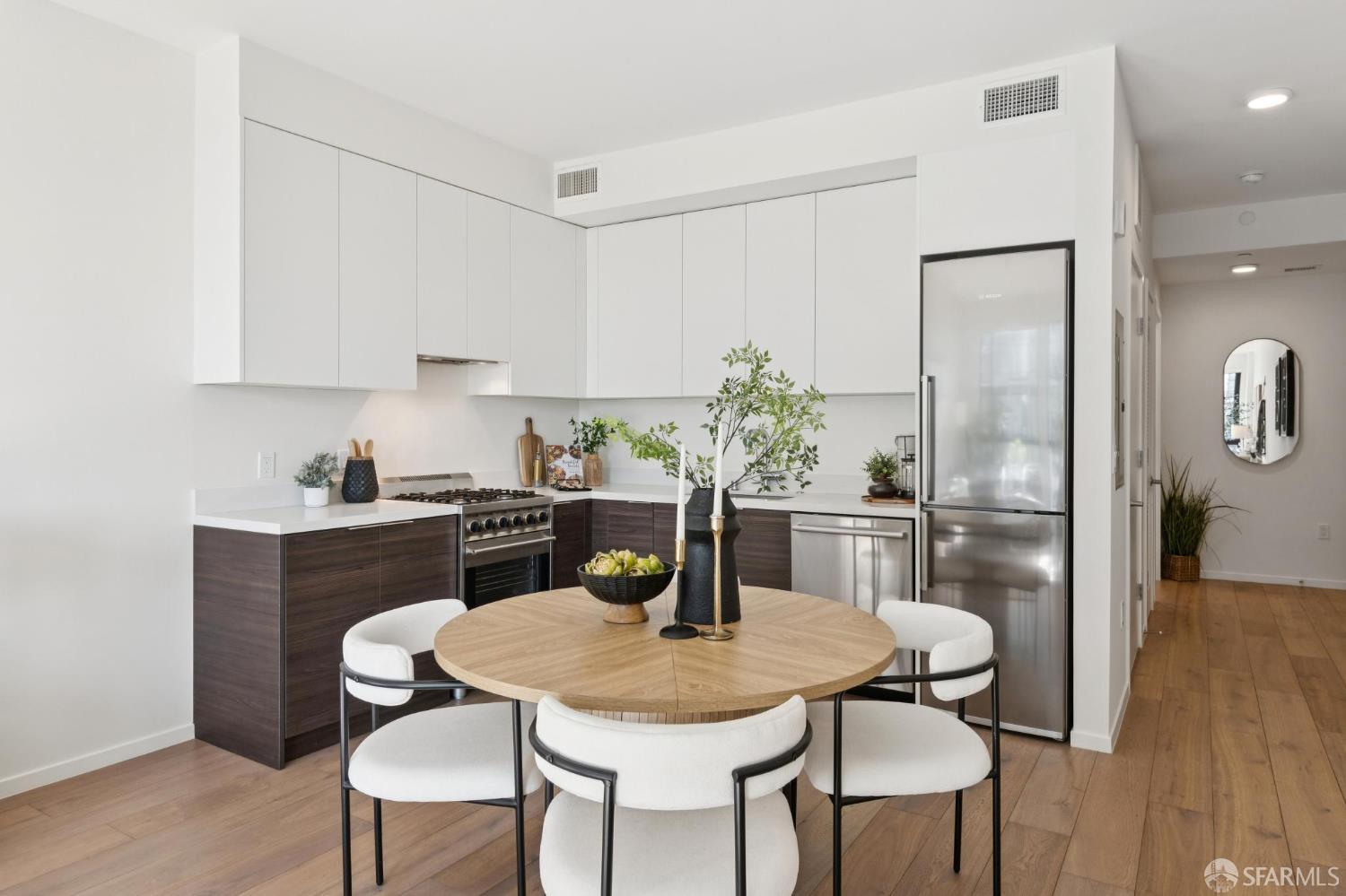 Detail Gallery Image 5 of 30 For 1433 Bush St #504,  San Francisco,  CA 94109 - 1 Beds | 1 Baths