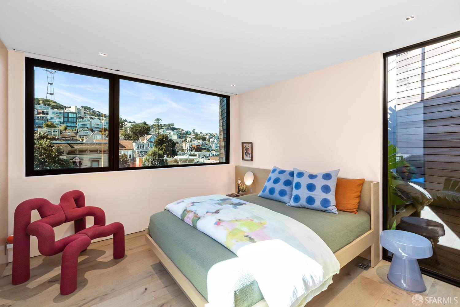 Detail Gallery Image 69 of 99 For 335 Diamond St, San Francisco,  CA 94114 - 2 Beds | 3 Baths