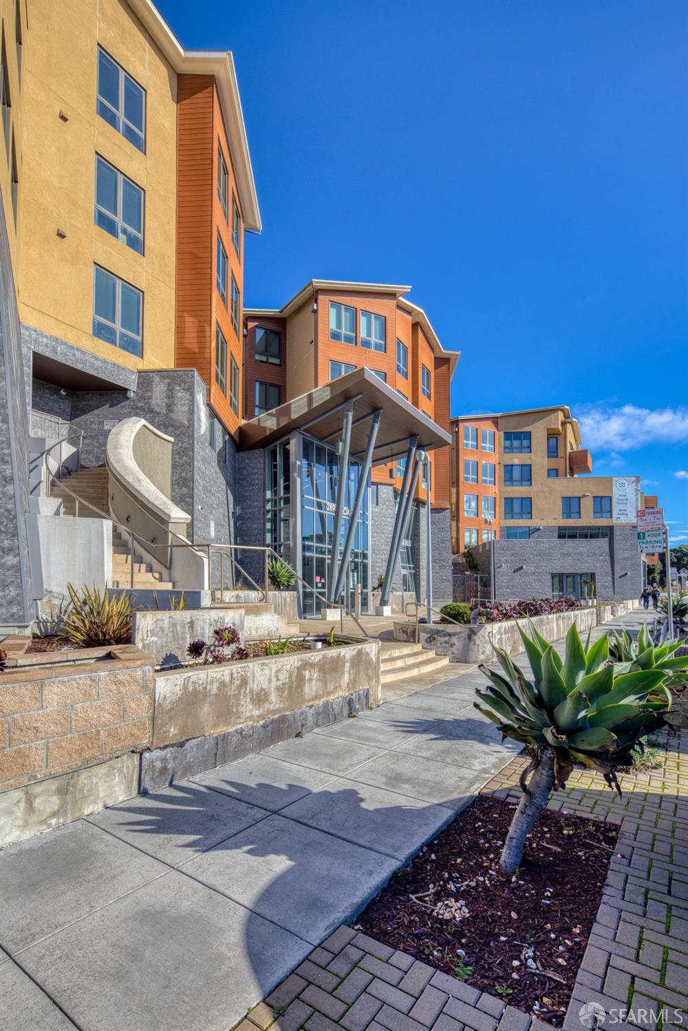 Detail Gallery Image 21 of 83 For 3535 Wawona St, San Francisco,  CA 94116 - – Beds | – Baths