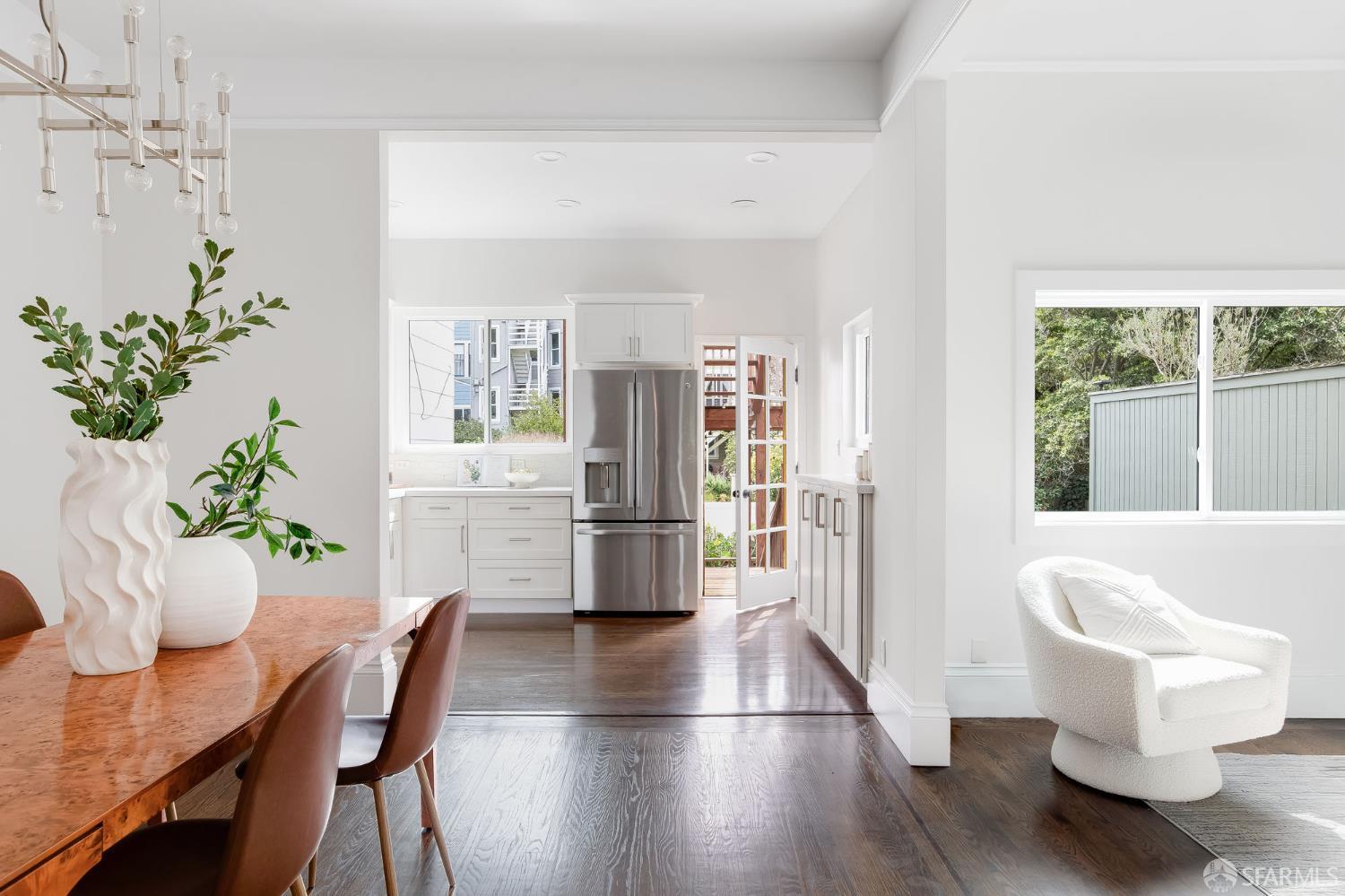 Photo #5: 426105994 Listing: Photo #5