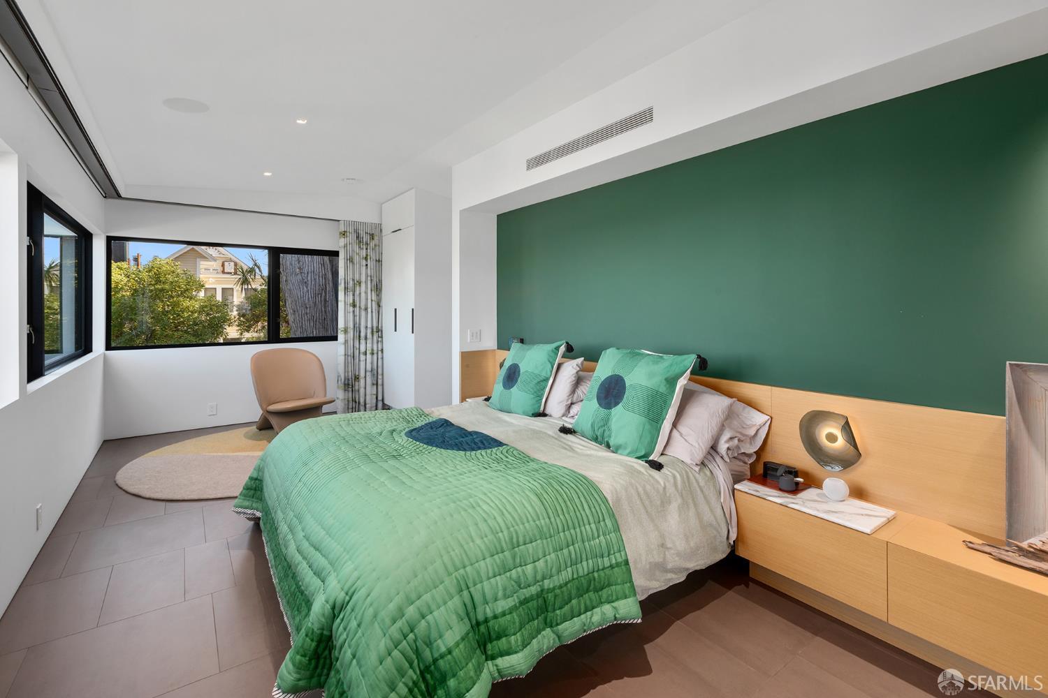 Detail Gallery Image 43 of 99 For 335 Diamond St, San Francisco,  CA 94114 - 2 Beds | 3 Baths