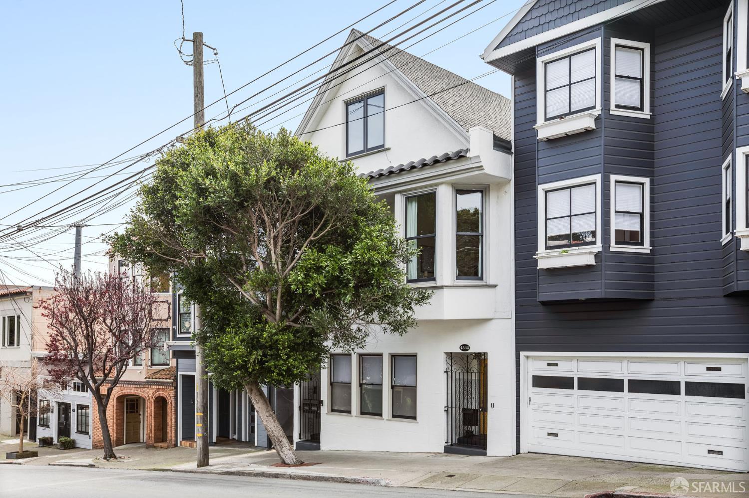 Photo #2: 426105994 Listing: Photo #2