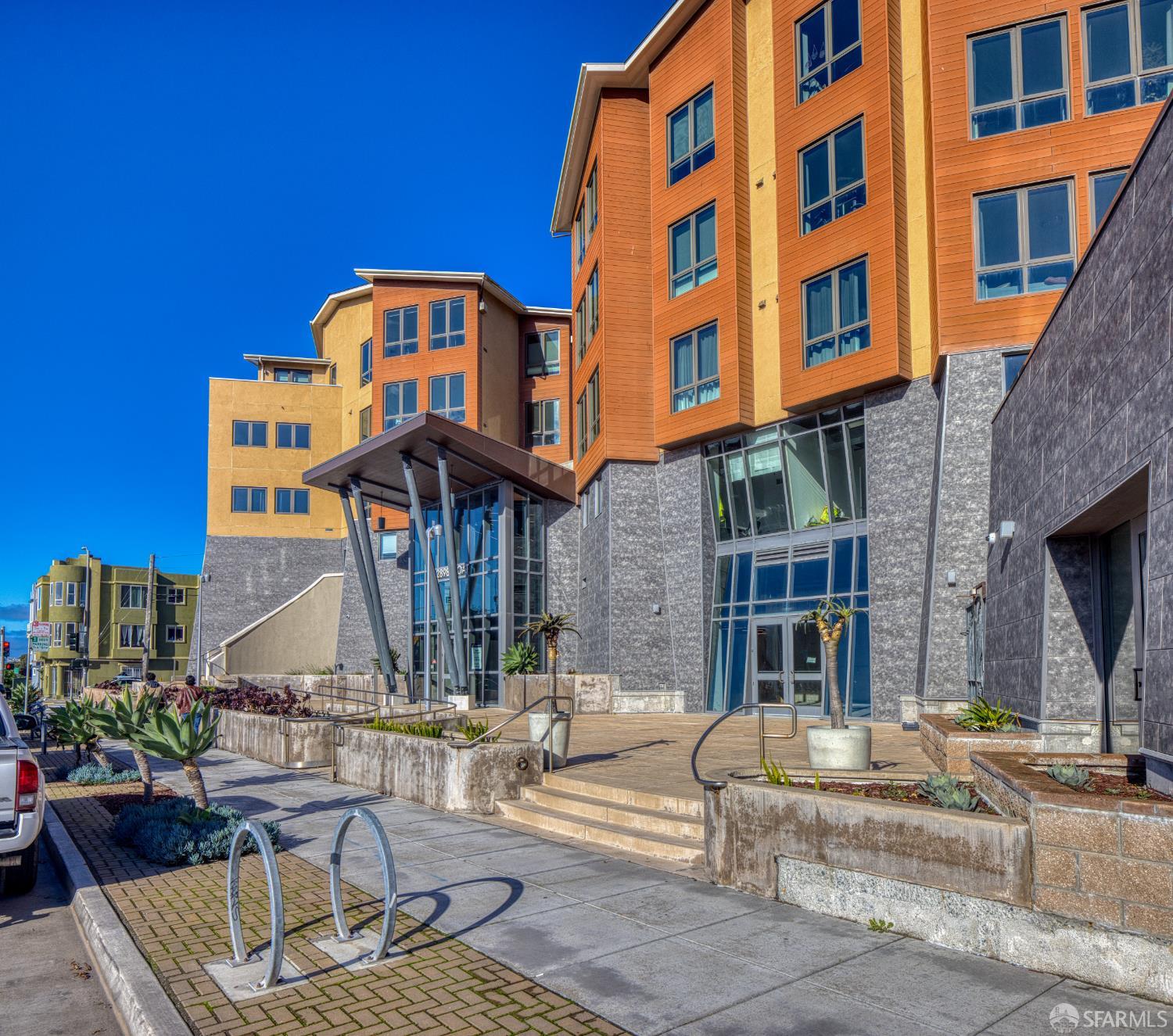 Detail Gallery Image 14 of 83 For 3535 Wawona St, San Francisco,  CA 94116 - – Beds | – Baths