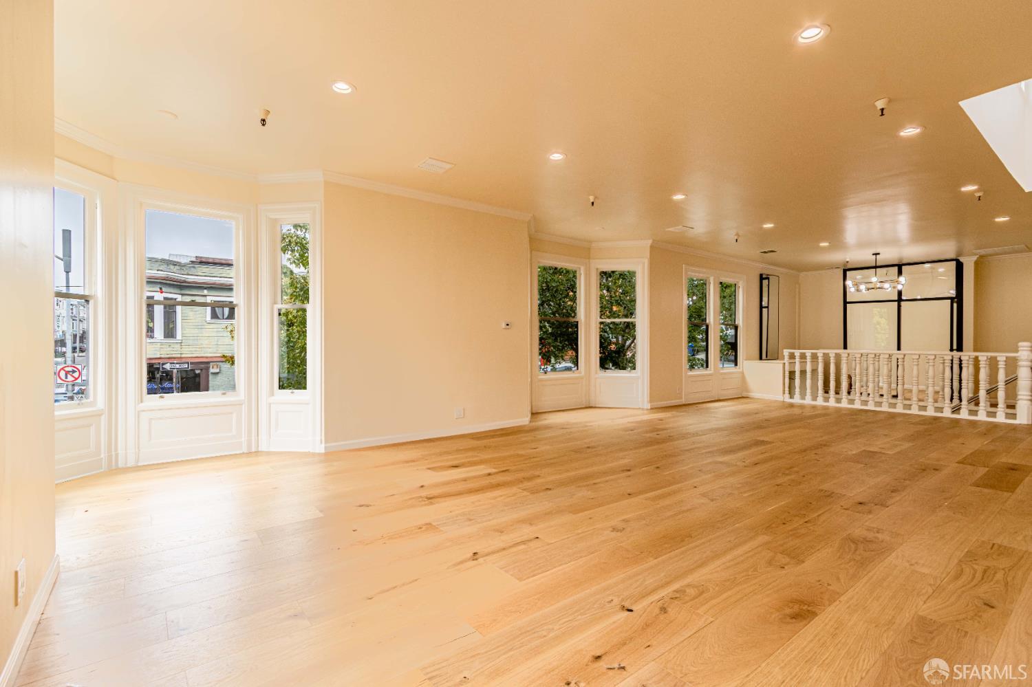 Detail Gallery Image 2 of 30 For 1234 Grant Ave, San Francisco,  CA 94133 - – Beds | – Baths