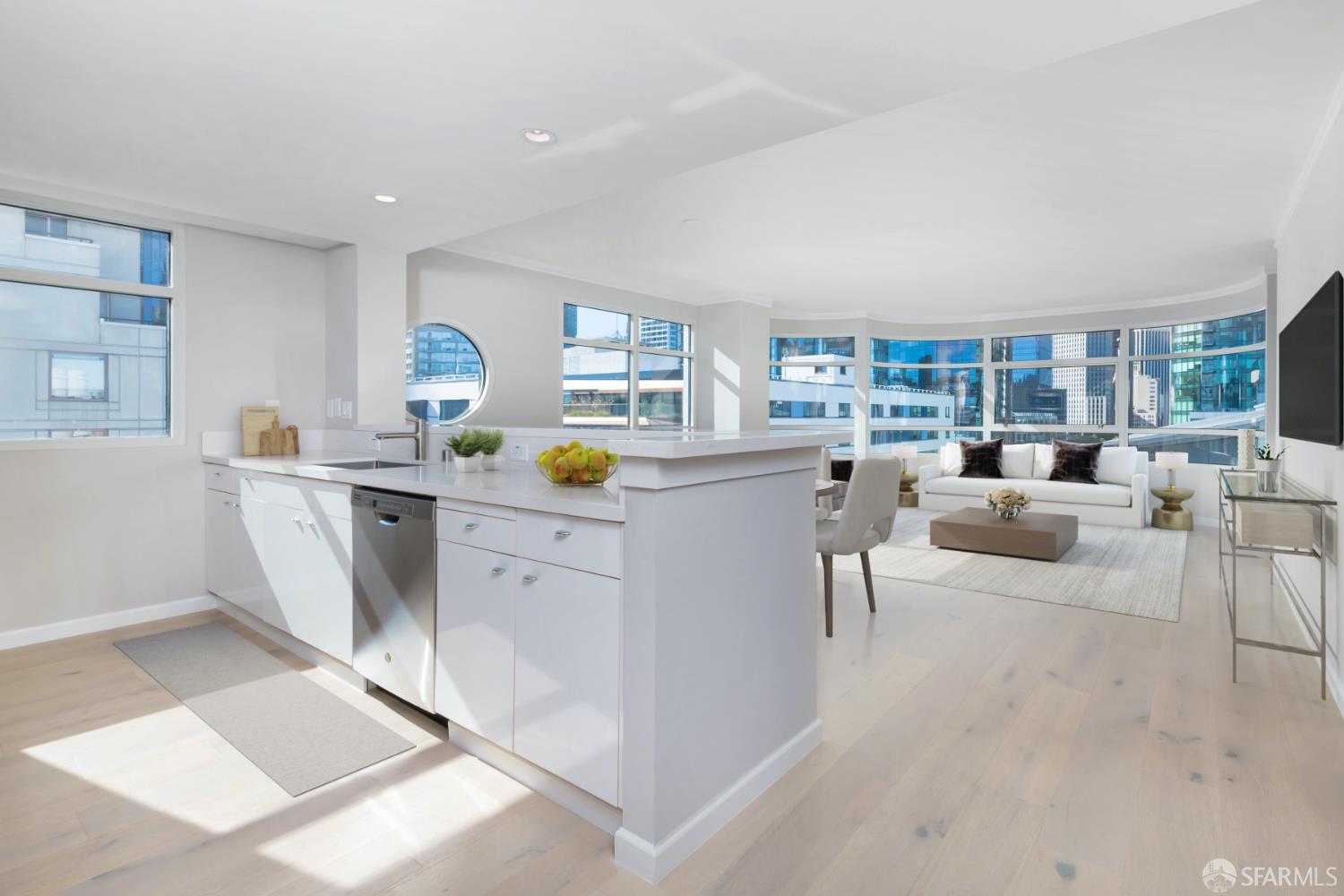 Photo #2: 426104709 Listing: Photo #2