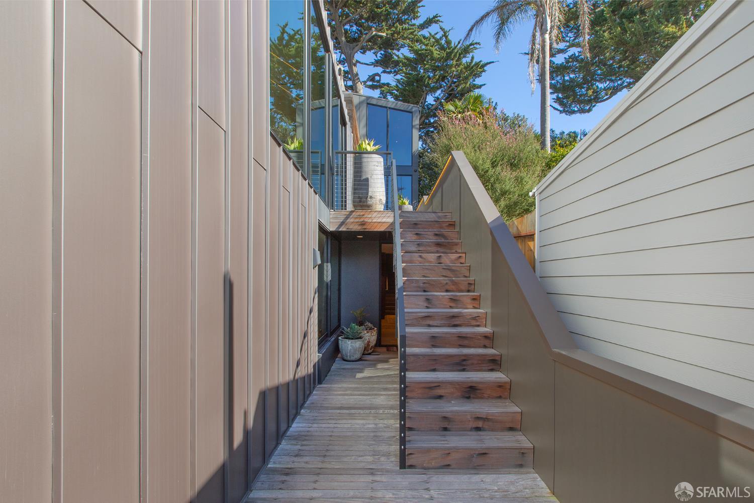 Detail Gallery Image 82 of 99 For 335 Diamond St, San Francisco,  CA 94114 - 2 Beds | 3 Baths