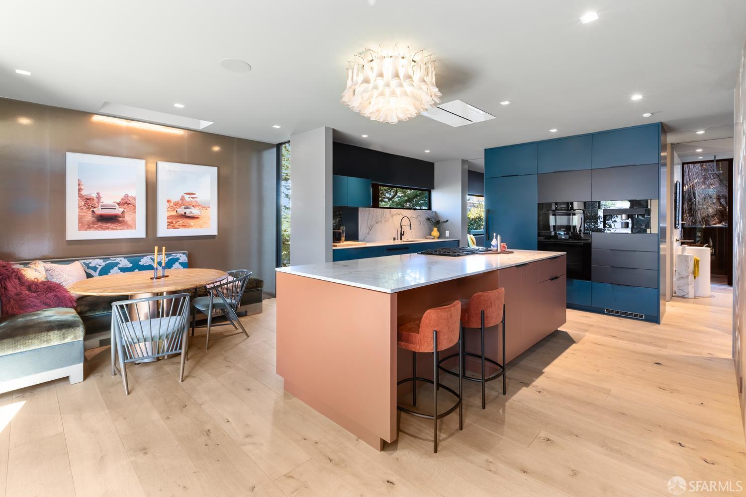 Detail Gallery Image 24 of 99 For 335 Diamond St, San Francisco,  CA 94114 - 2 Beds | 3 Baths