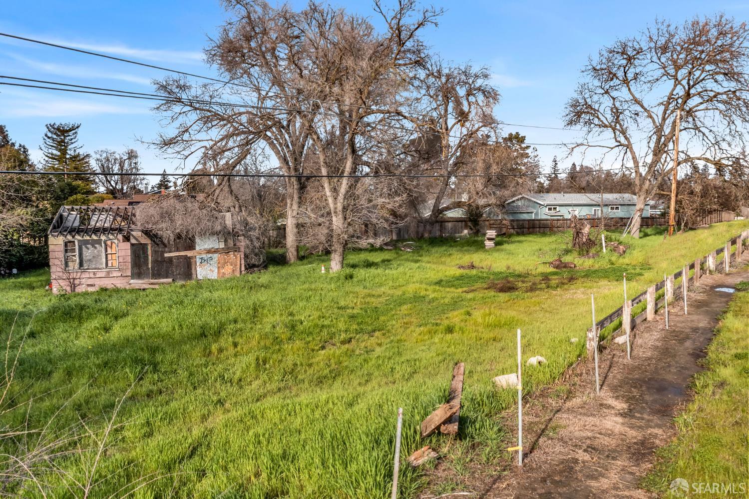Detail Gallery Image 7 of 10 For 2641 Larkey Ln, Walnut Creek,  CA 94597 - – Beds | – Baths