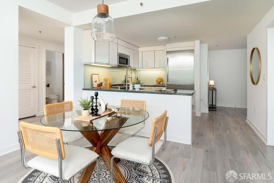 Photo #6: 426106210 Listing: Photo #6