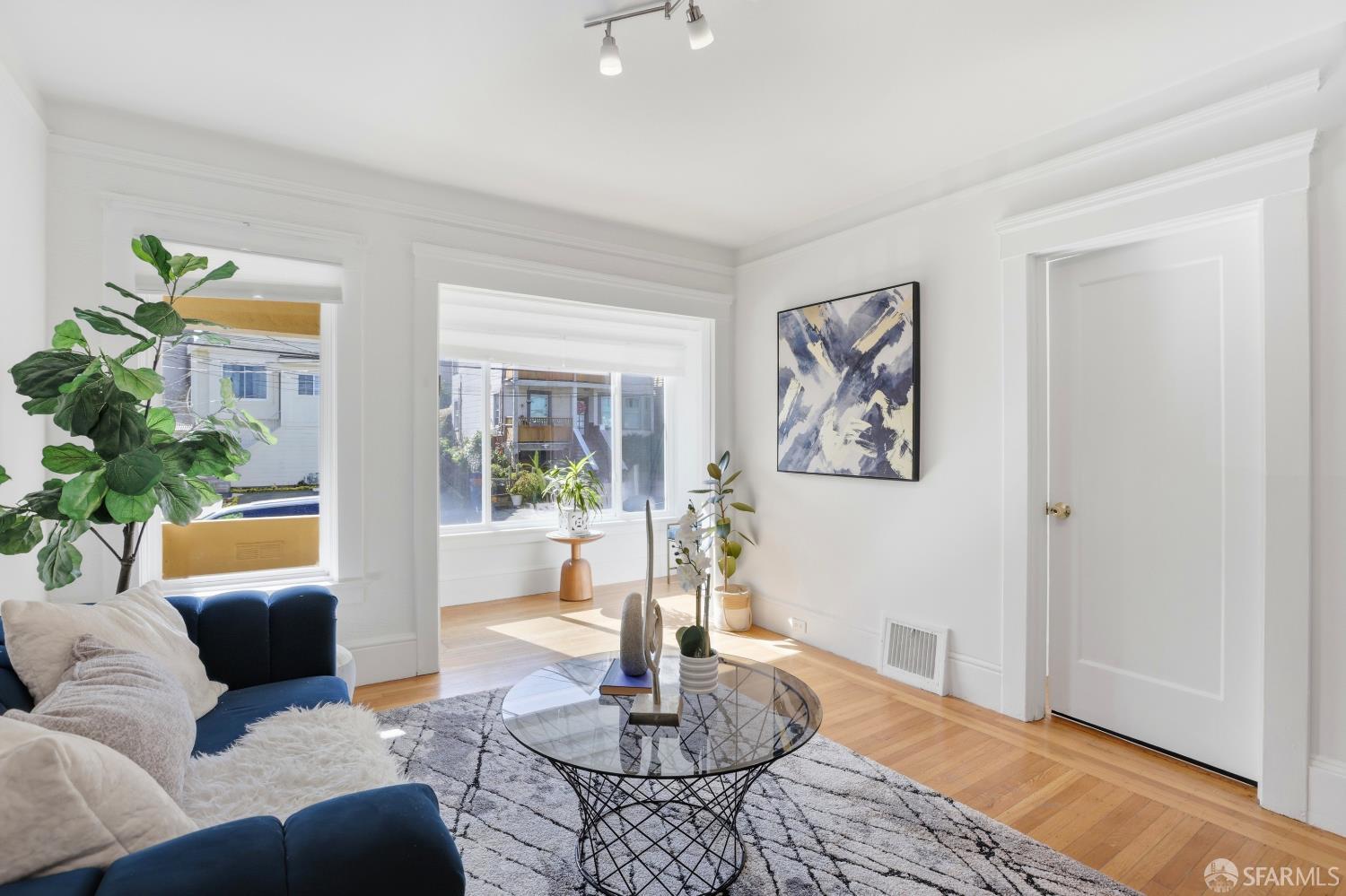 Detail Gallery Image 13 of 44 For 28 Shakespeare St, Daly City,  CA 94014 - 4 Beds | 3 Baths