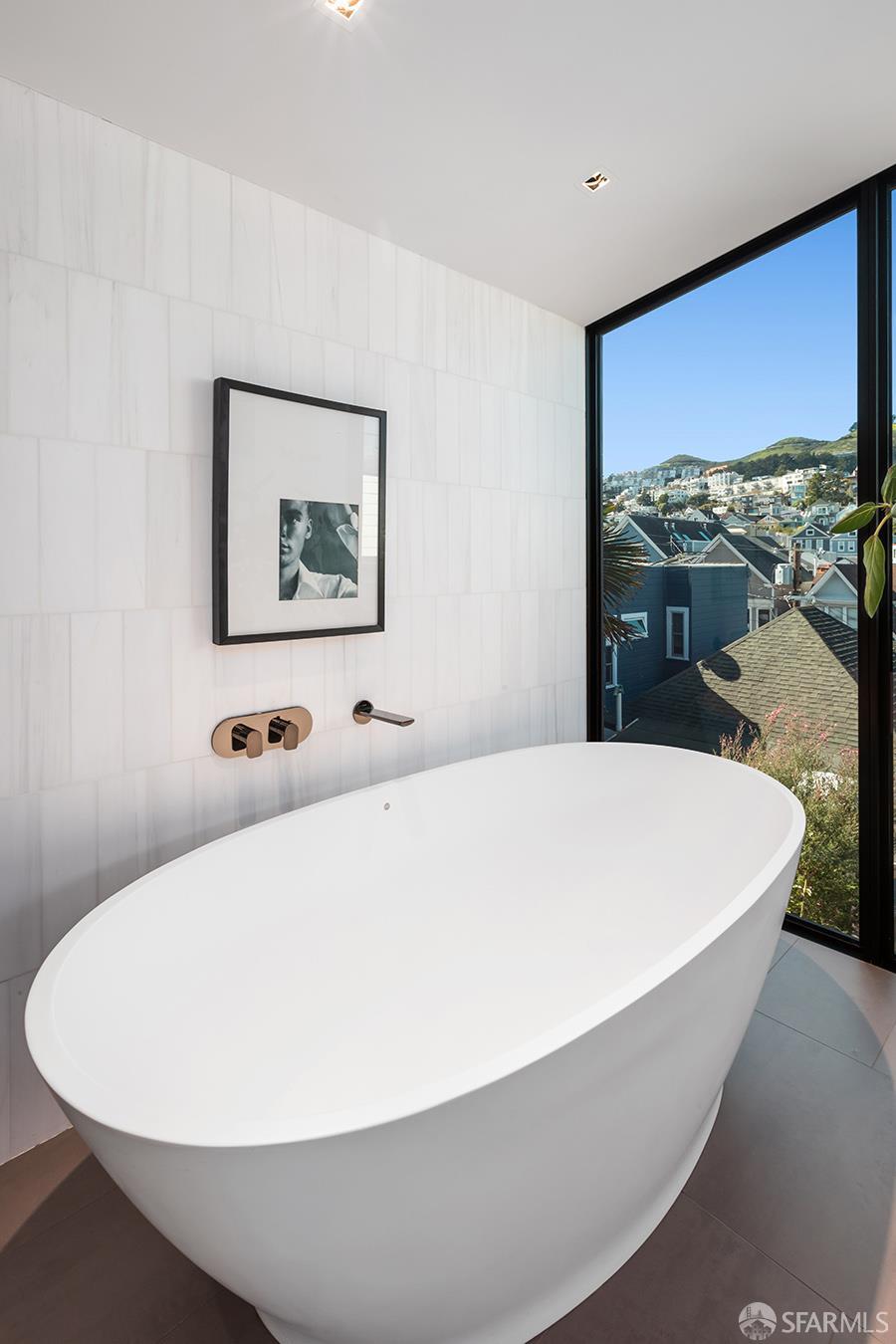 Detail Gallery Image 47 of 99 For 335 Diamond St, San Francisco,  CA 94114 - 2 Beds | 3 Baths