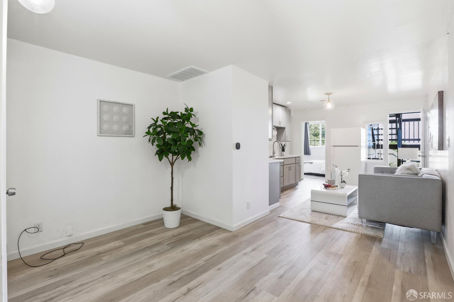 Detail Gallery Image 30 of 44 For 28 Shakespeare St, Daly City,  CA 94014 - 4 Beds | 3 Baths