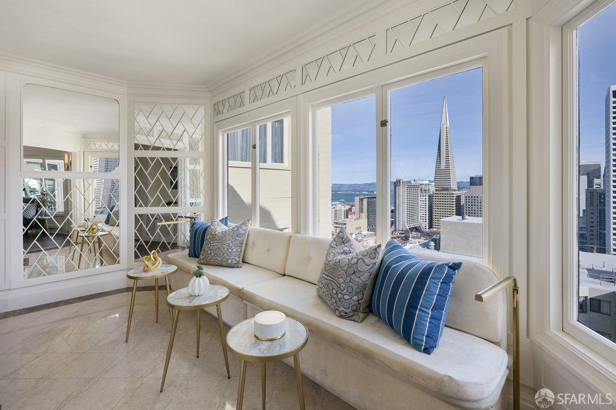 Photo #3: 426105983 Listing: Photo #3