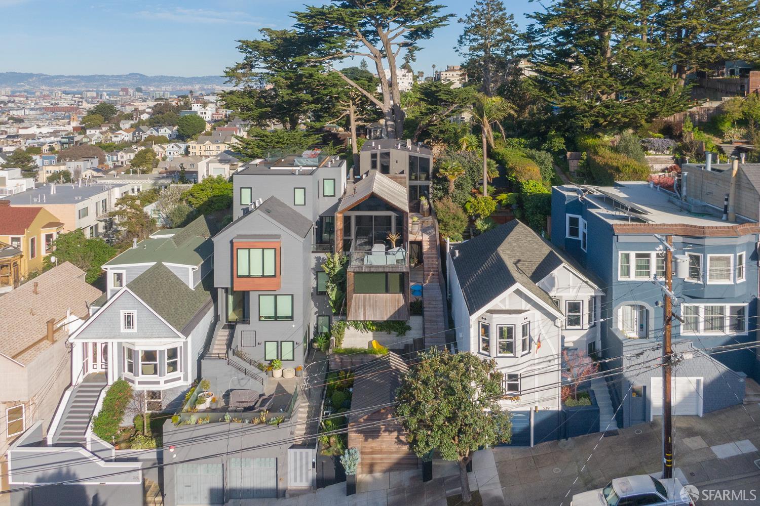 Detail Gallery Image 79 of 99 For 335 Diamond St, San Francisco,  CA 94114 - 2 Beds | 3 Baths