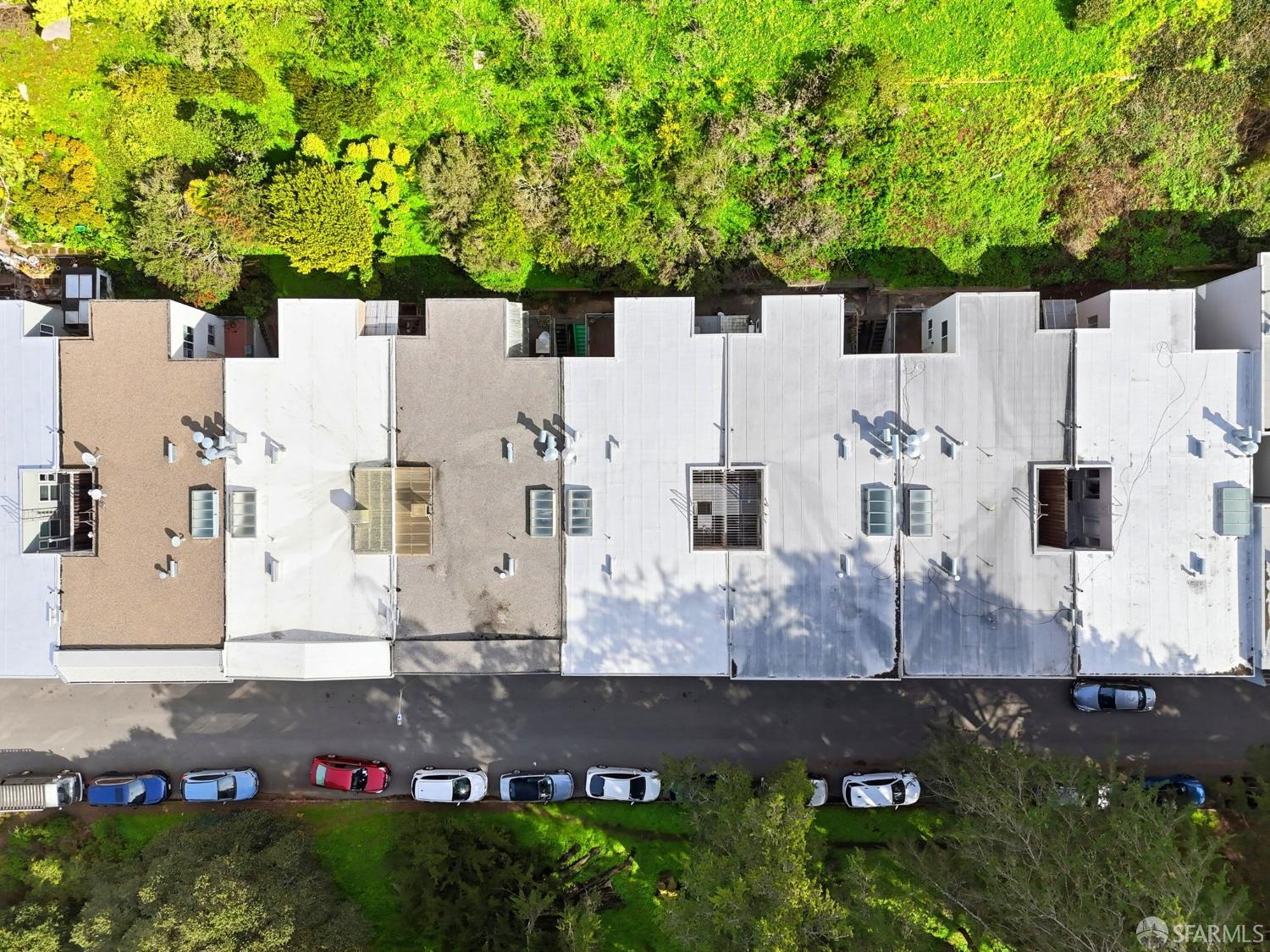 Detail Gallery Image 5 of 20 For 132 Locksley Ave, San Francisco,  CA 94122 - – Beds | – Baths