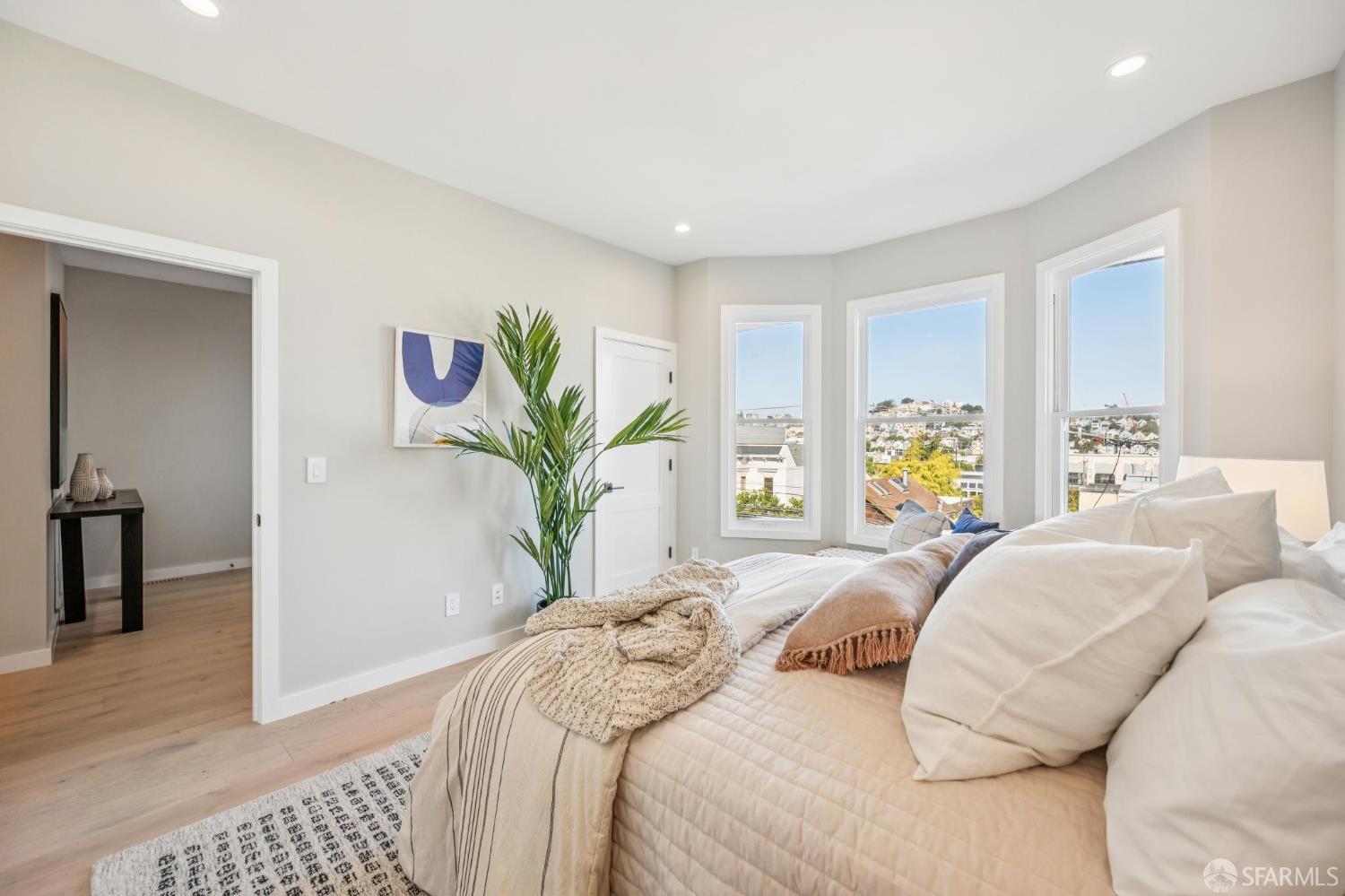 Detail Gallery Image 16 of 49 For 4149 26th St, San Francisco,  CA 95131 - 3 Beds | 3 Baths