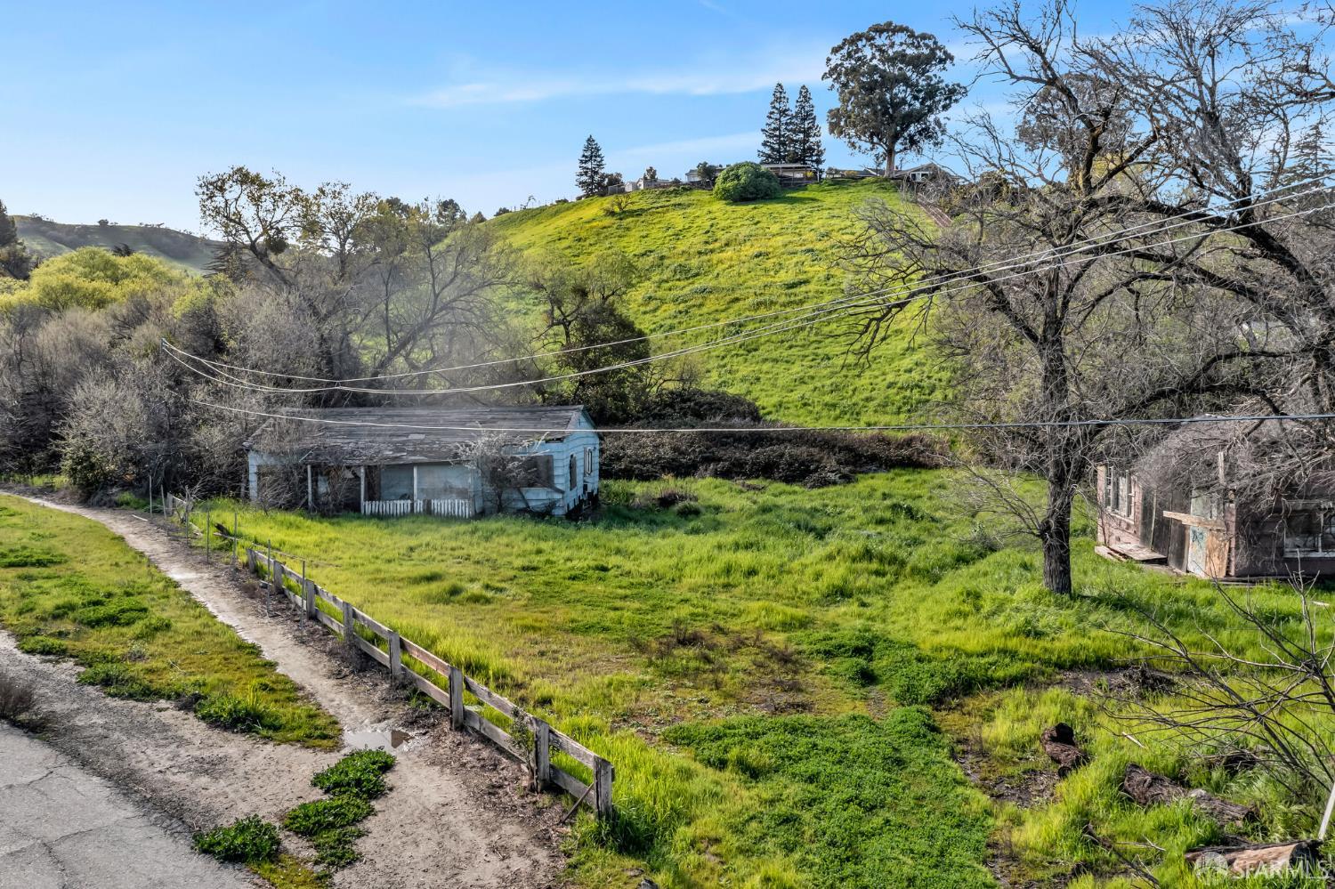 Detail Gallery Image 2 of 10 For 2641 Larkey Ln, Walnut Creek,  CA 94597 - – Beds | – Baths