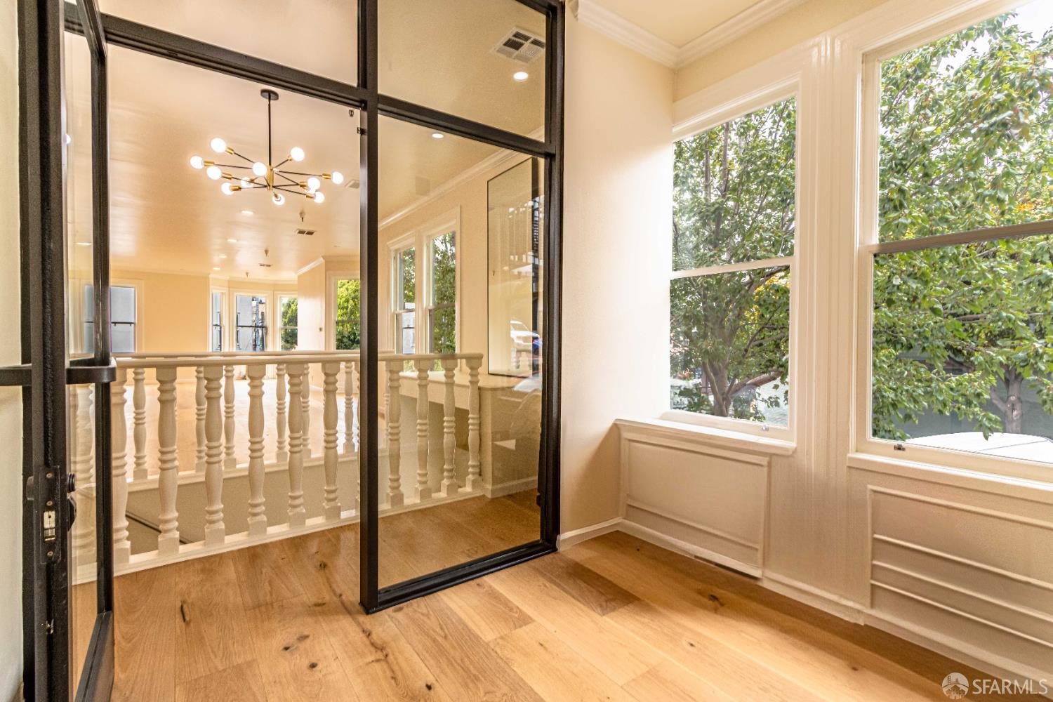 Detail Gallery Image 5 of 30 For 1234 Grant Ave, San Francisco,  CA 94133 - – Beds | – Baths