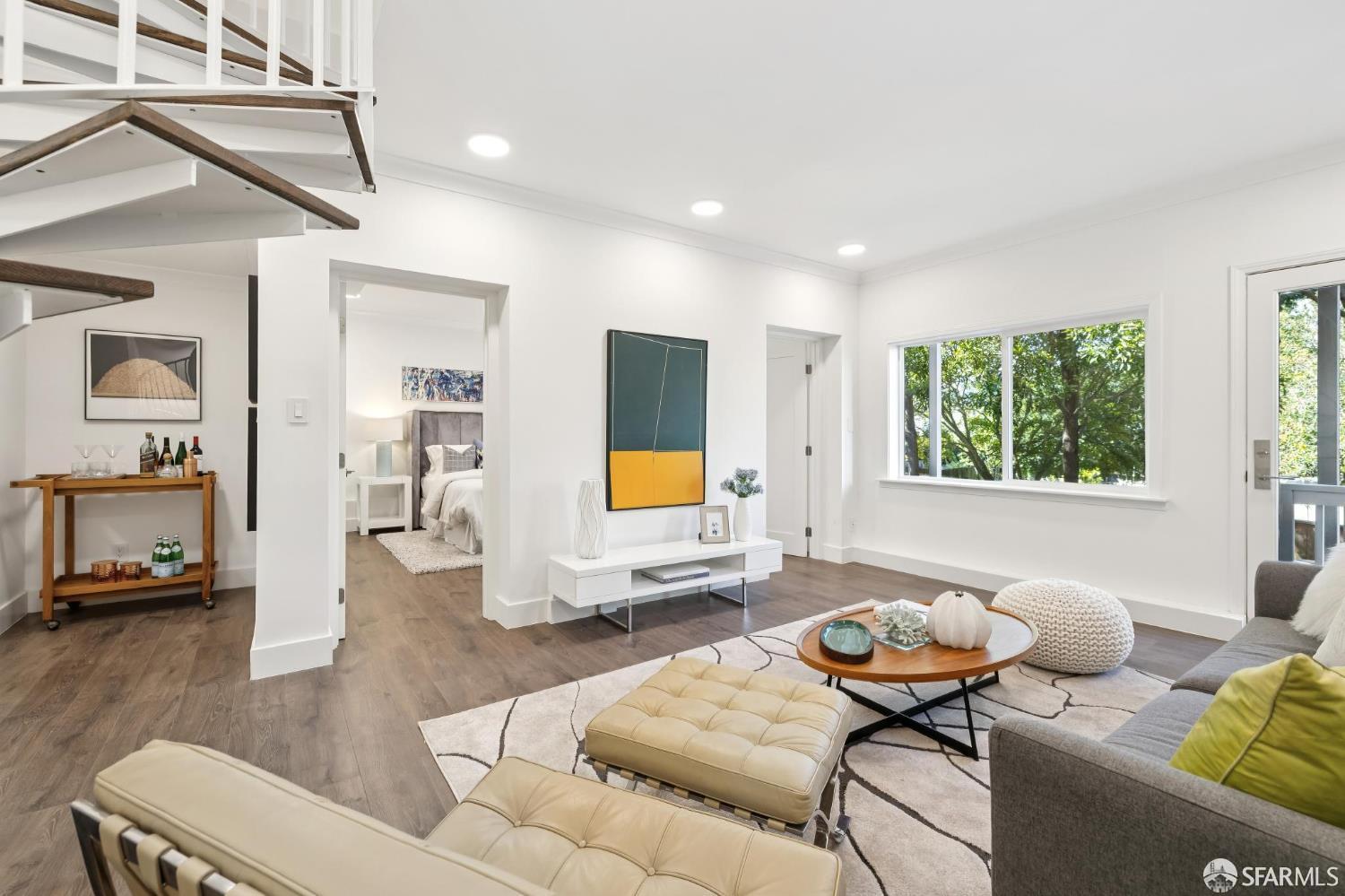 Detail Gallery Image 19 of 27 For 118 Ortega St, San Francisco,  CA 94122 - 4 Beds | 3 Baths