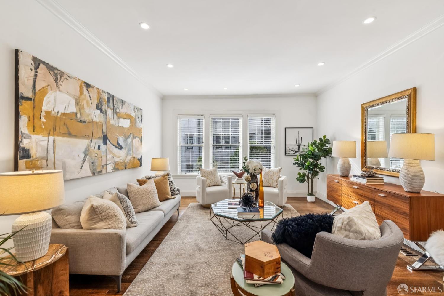 Detail Gallery Image 3 of 59 For 1262 Sacramento St, San Francisco,  CA 94108 - – Beds | – Baths