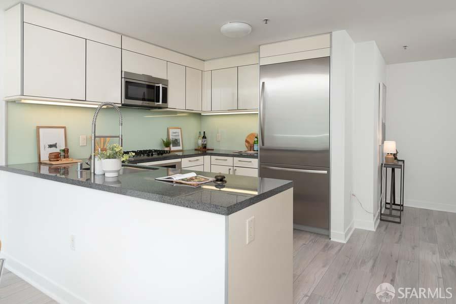 Photo #7: 426106210 Listing: Photo #7