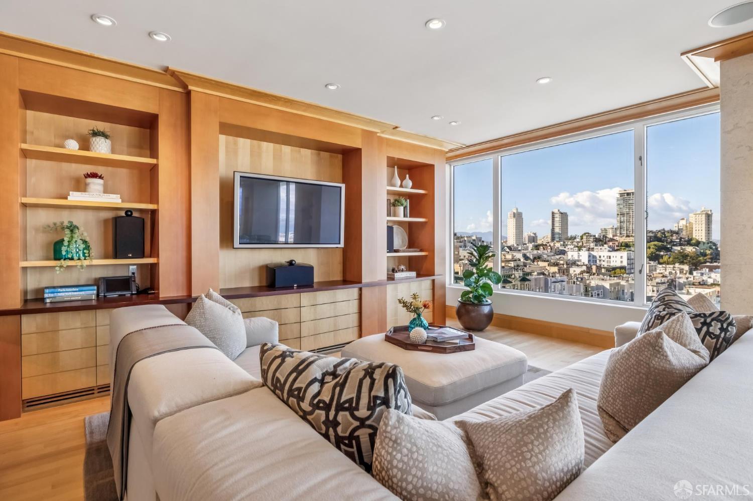 Photo #11: 426106208 Listing: Photo #11