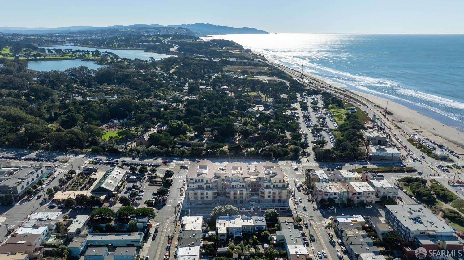 Detail Gallery Image 3 of 83 For 3535 Wawona St, San Francisco,  CA 94116 - – Beds | – Baths