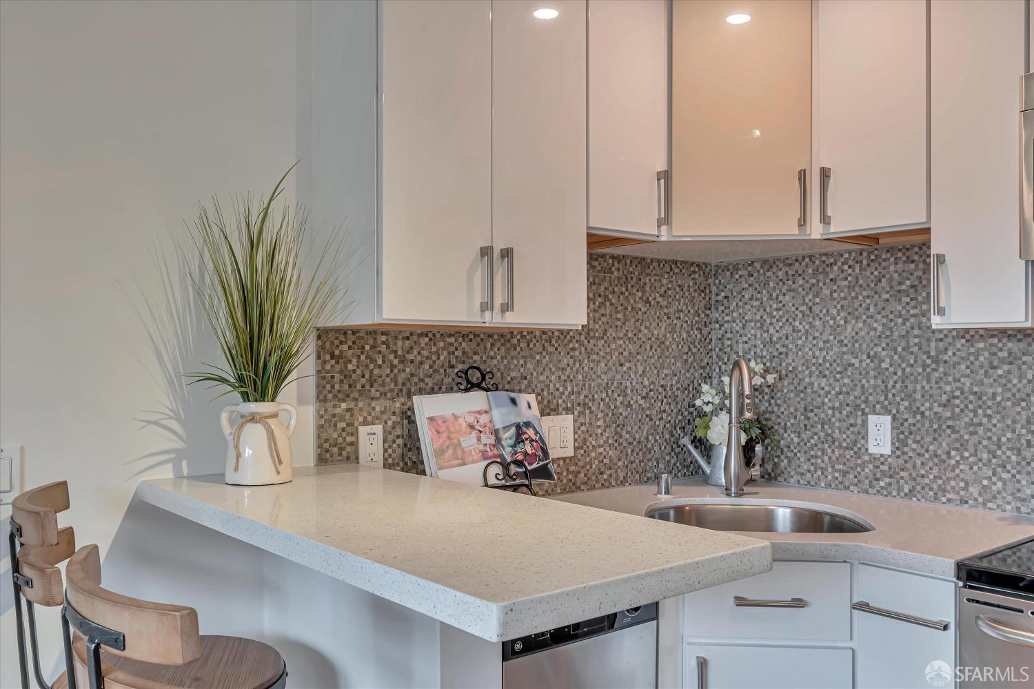 226 27th UNIT 10, San Francisco, CA, 94114