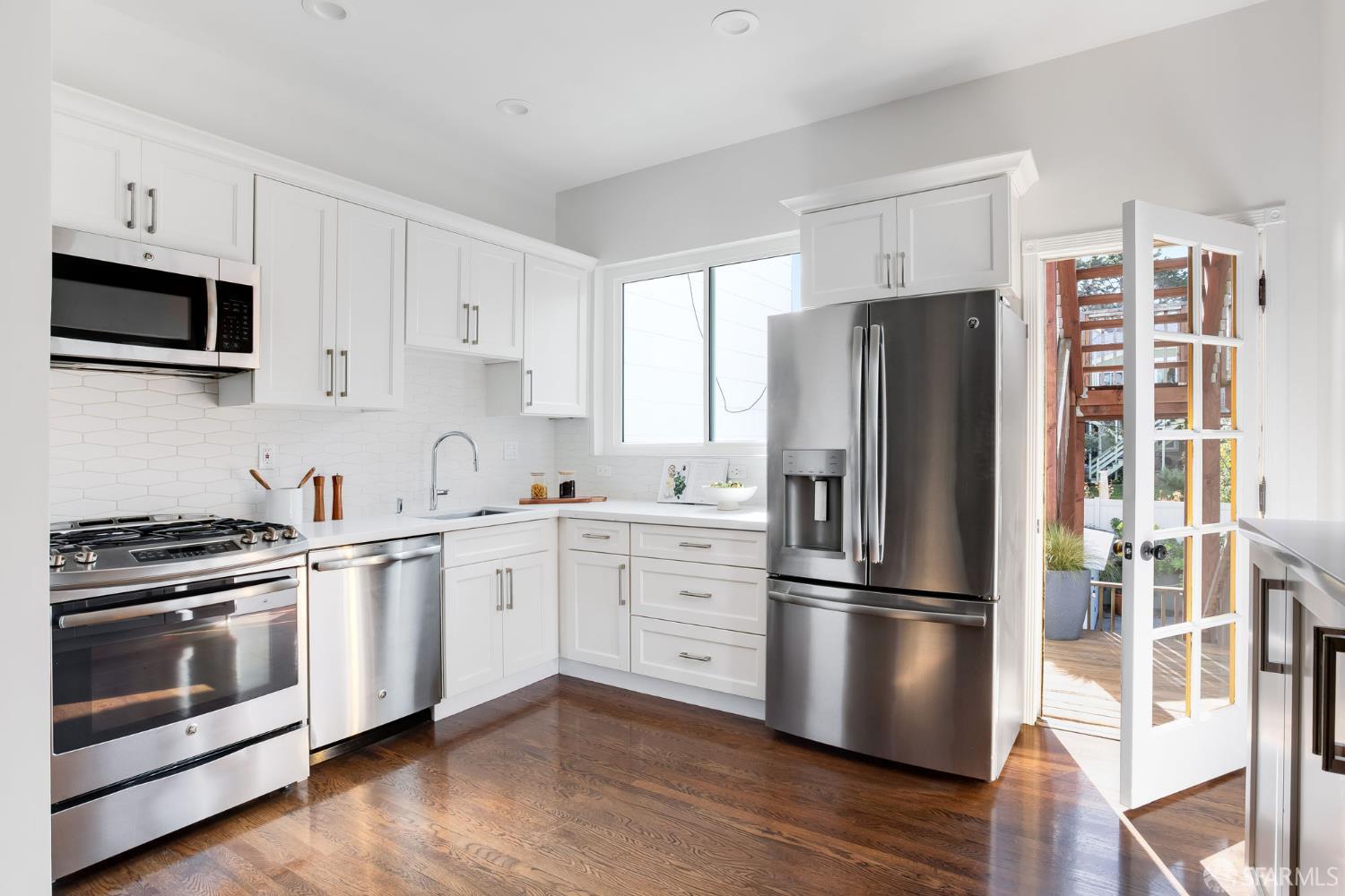 Photo #9: 426105994 Listing: Photo #9